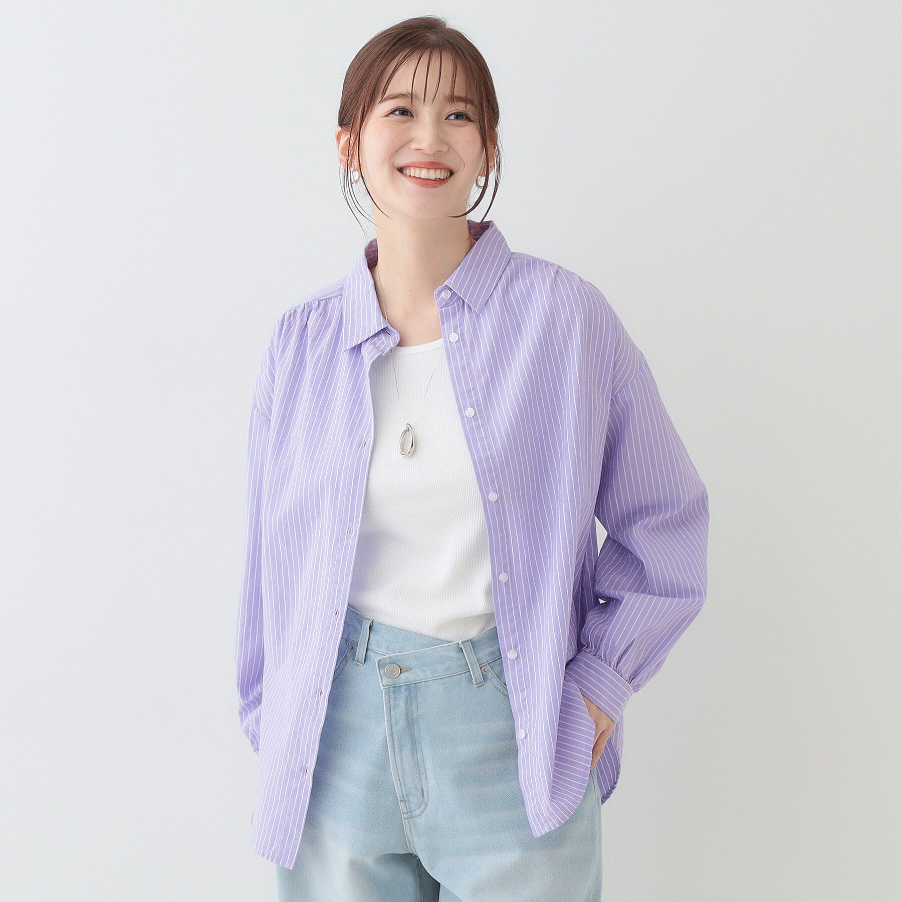 SHOO･LA･RUE「【洗える】バックギャザーがポイント 綿ワッシャー前開きシャツ」|シャツ・ブラウス|