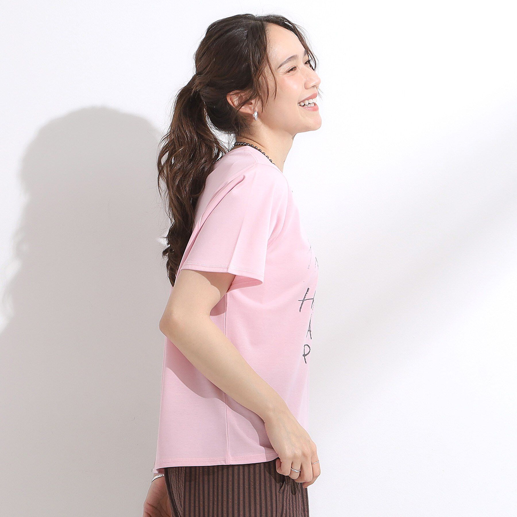 SHOO･LA･RUE「【S-LL/ひんやり/汗ジミ軽減/UVカット】グラフィックアソートTシャツ」|Tシャツ・カットソー|