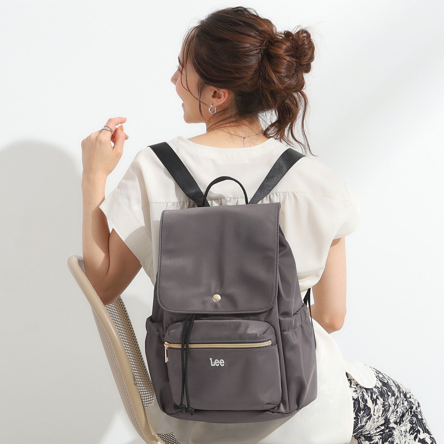 SHOO･LA･RUE「【Lee別注／撥水】フラップリュック」|リュック|チャコールグレー(0