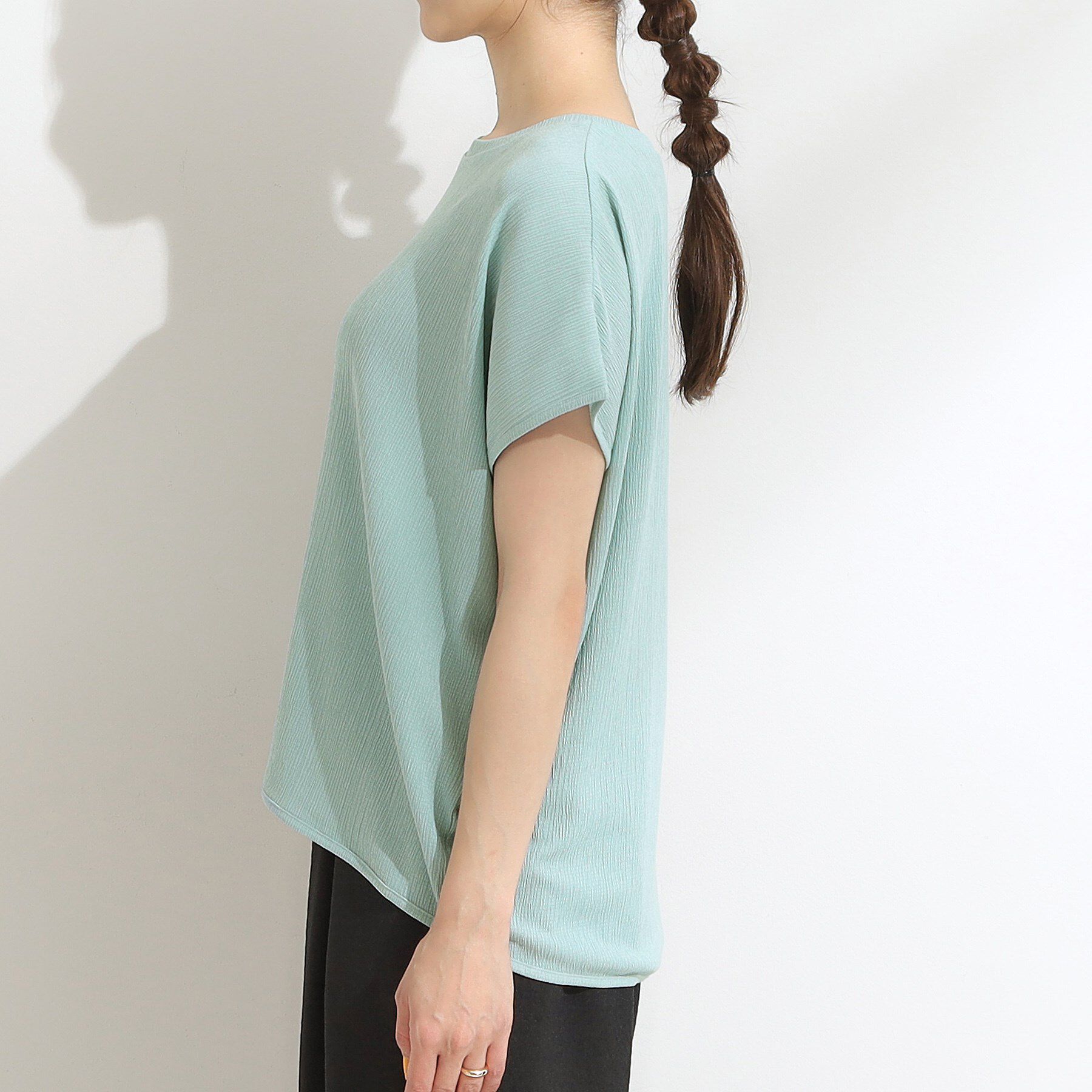 SHOO･LA･RUE「【S-LL】ブラウス見えする 軽やかな着心地の しぼしぼトップス」|Tシャツ・カットソー|