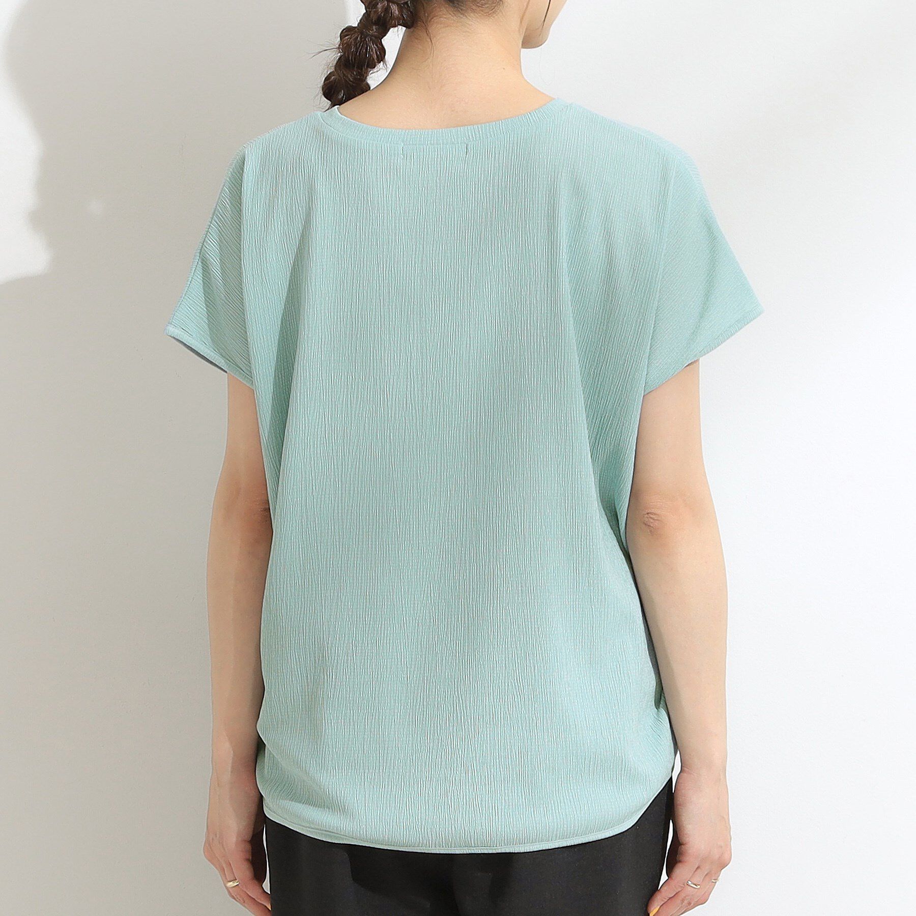 SHOO･LA･RUE「【S-LL】ブラウス見えする 軽やかな着心地の しぼしぼトップス」|Tシャツ・カットソー|