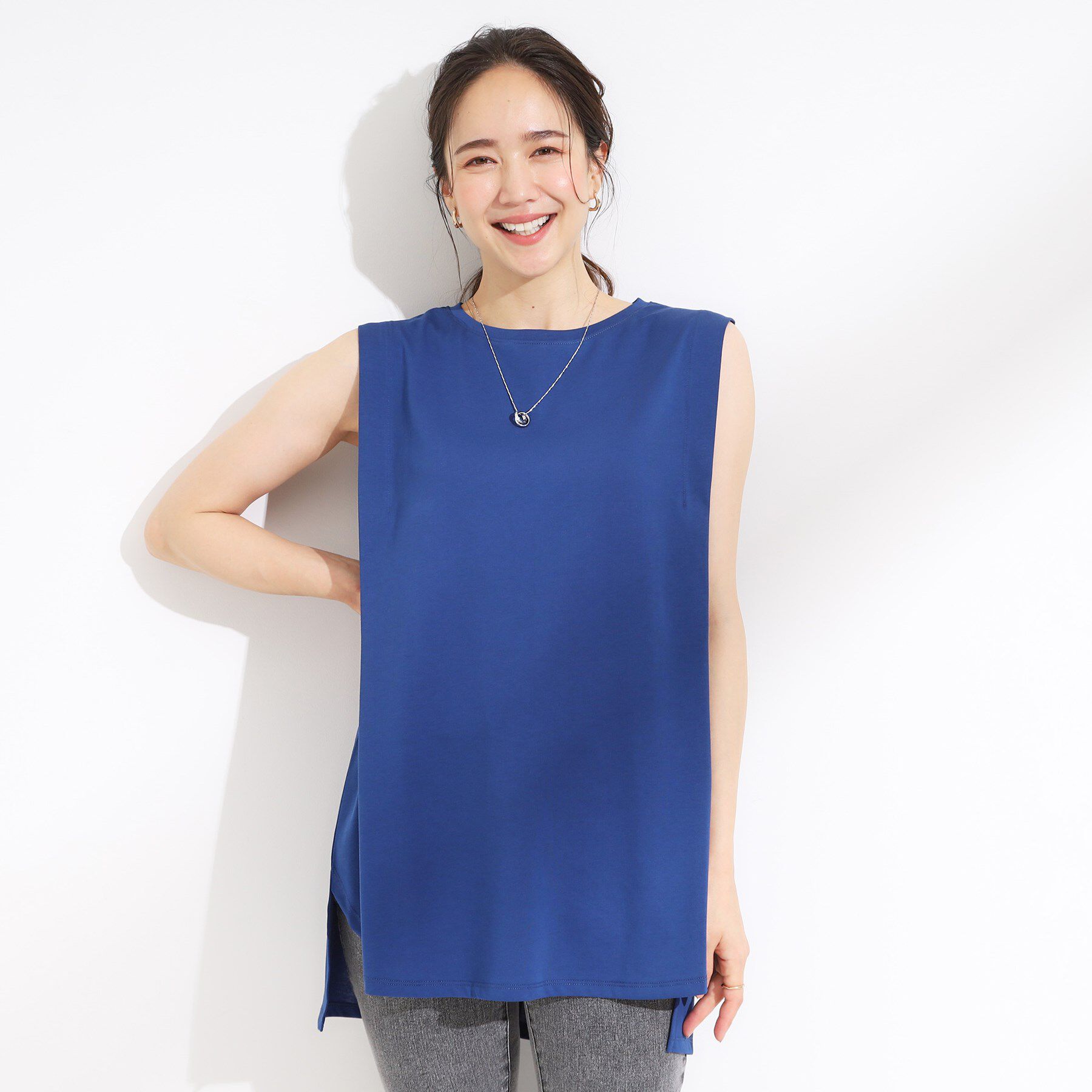 SHOO･LA･RUE「【汗ジミ軽減/ひんやり/UV】大人のヘルシーな着こなしに タックノースリーブチュニック」|チュニック|