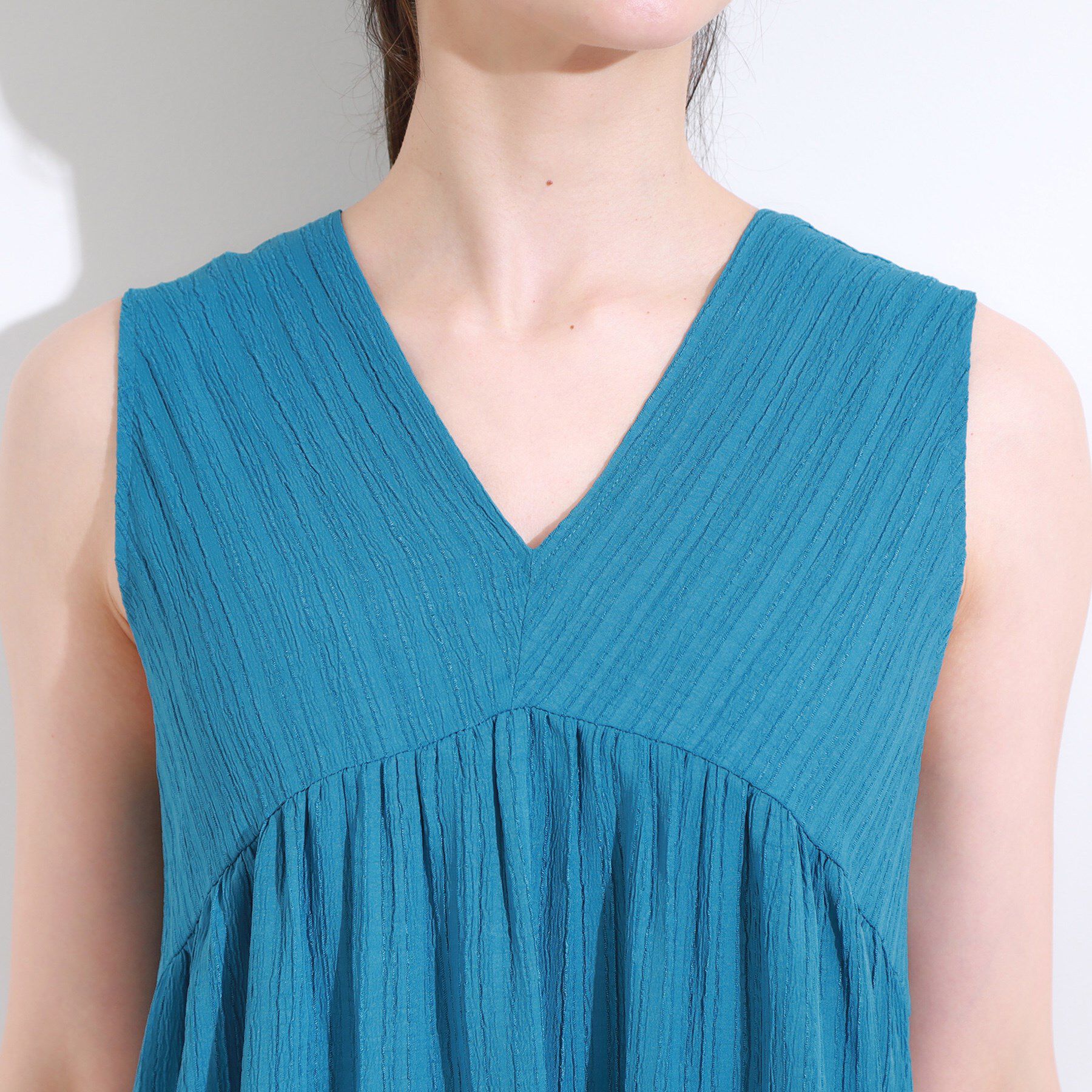 SHOO･LA･RUE「【S-LL】後ろ姿も抜かりなく 1枚でサマ見え ティアードワンピース」|ワンピース|