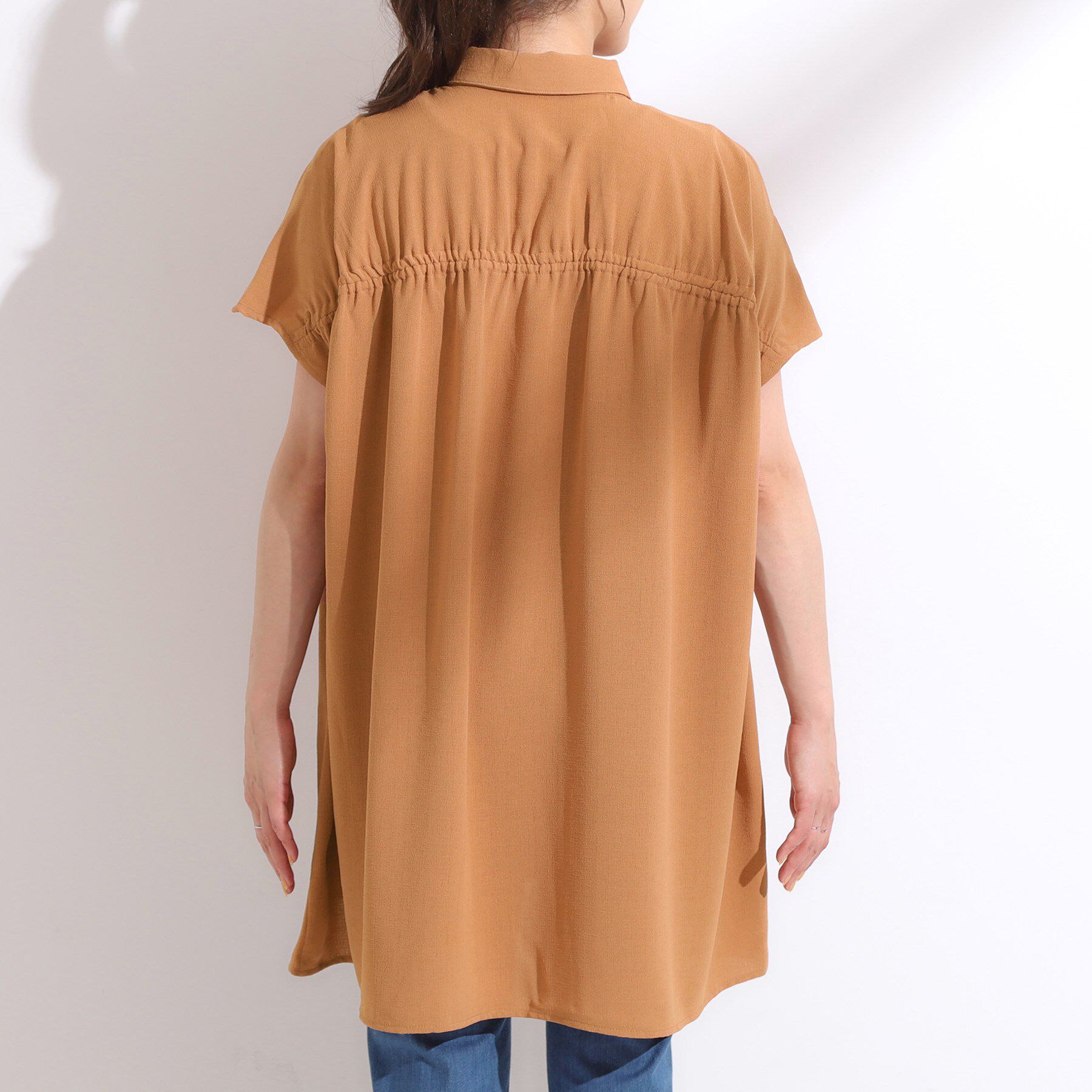 SHOO･LA･RUE「【S-LL/ひんやり】さらりとしたタッチが心地よい バックギャザーブラウス」|チュニック|