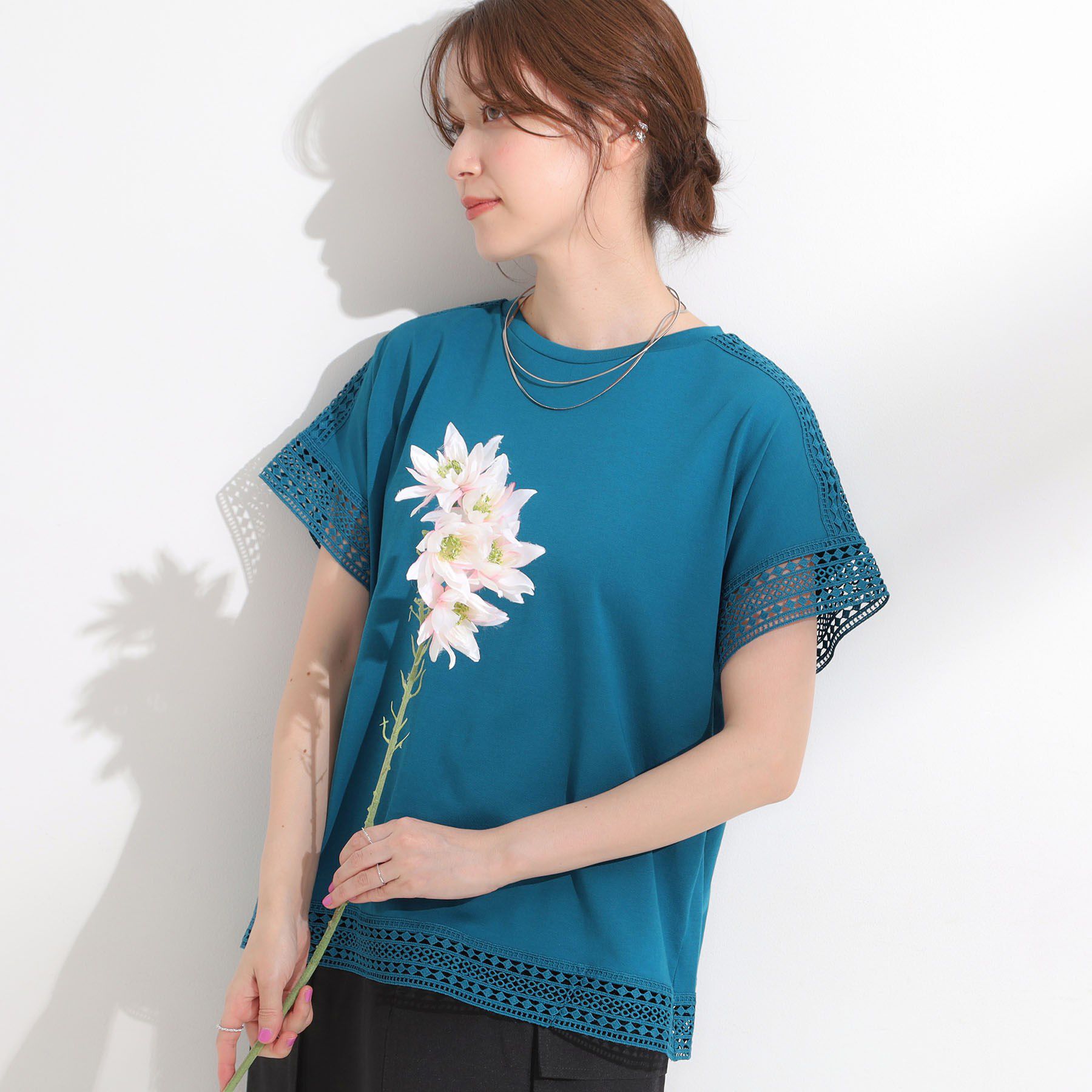 SHOO･LA･RUE「【S-LL/ひんやり】インせず決まる 楽してきれいなレース付きトップス」|Tシャツ・カットソー|ブルー(093)