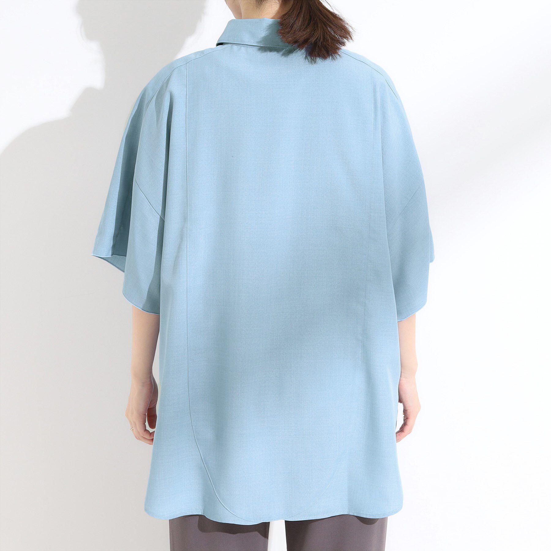 SHOO･LA･RUE「【洗える/S-LL】大きめのフリルが印象的 デザインブラウス」|チュニック|