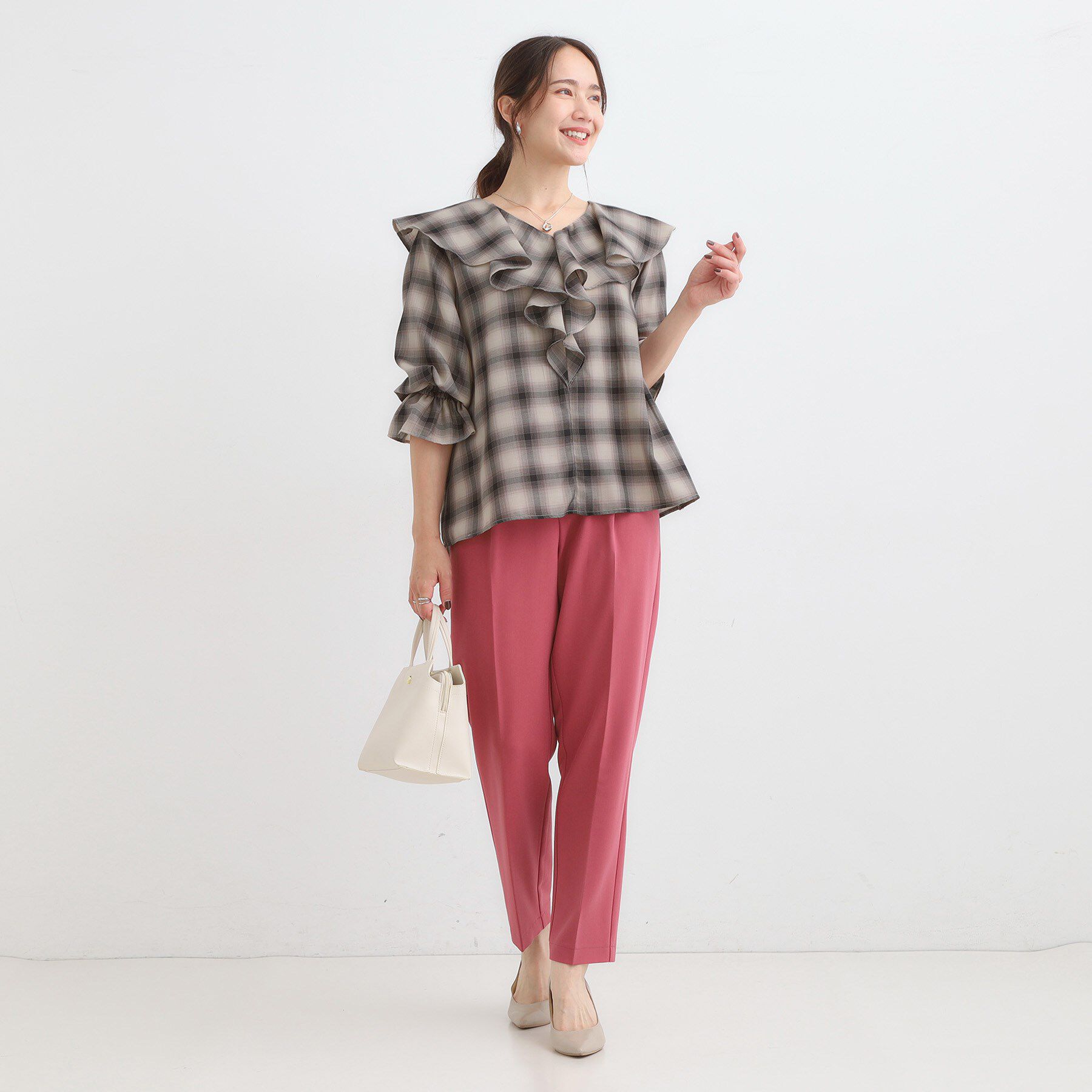 SHOO･LA･RUE「【S-LL】きれいめカジュアルに チェック柄フリルブラウス」|シャツ・ブラウス|