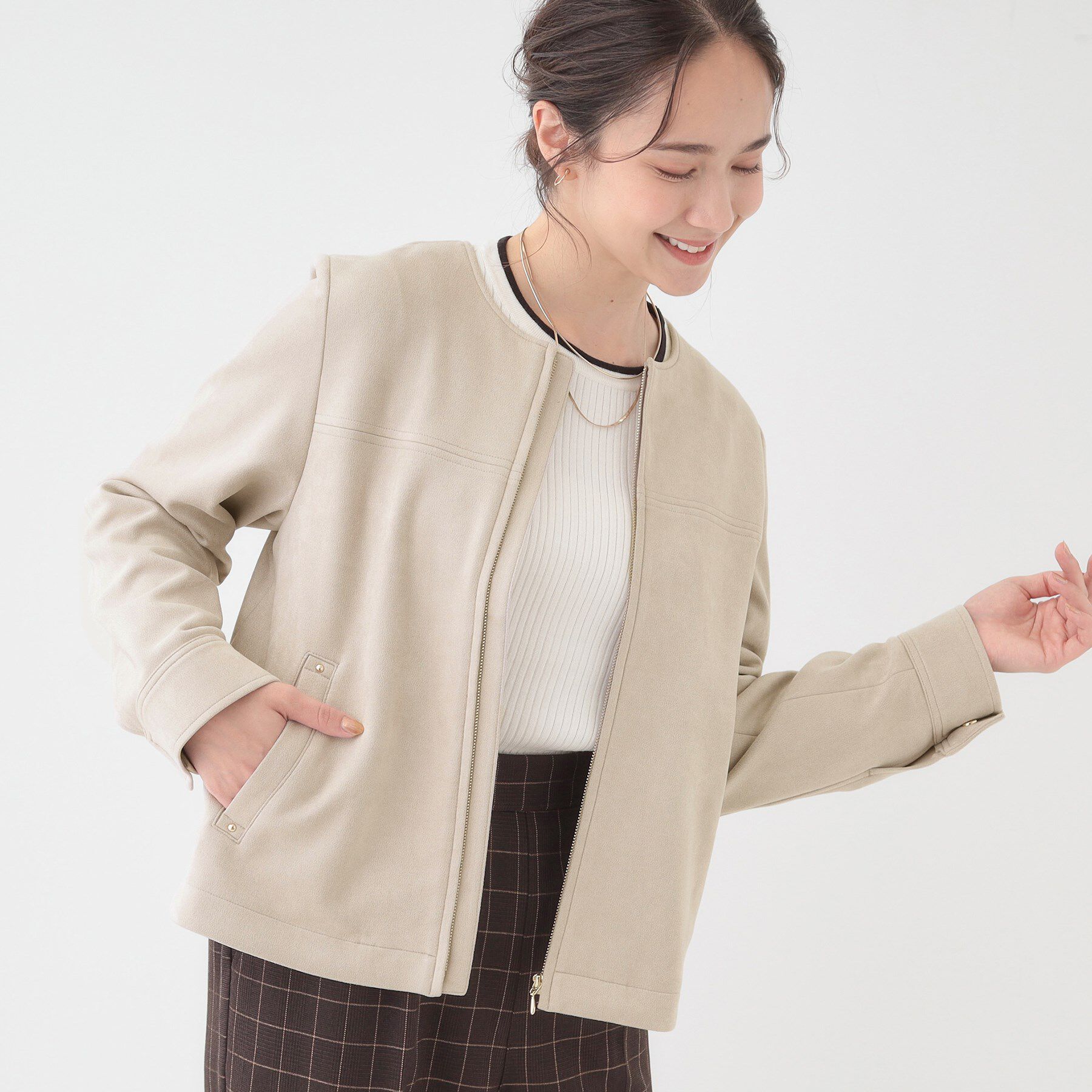 SHOO･LA･RUE「【S-LL】上品さを纏う やわらか フェイクスエードブルゾン」|ブルゾン・スタジャン|ライトベージュ(05