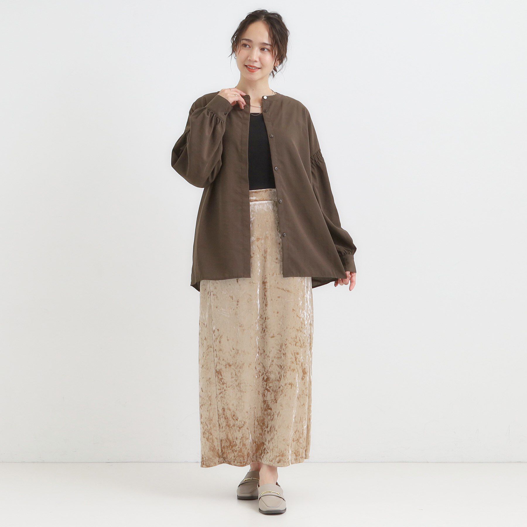 SHOO･LA･RUE「【洗濯後シワになりにくい/吸水速乾/UVカット】お袖シャーリングシャツ」|シャツ・ブラウス|