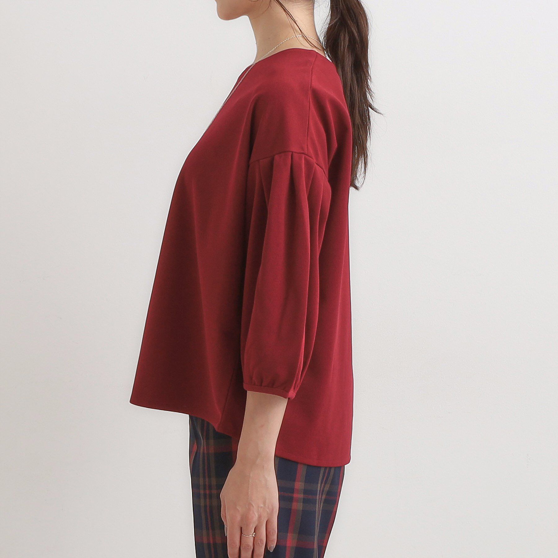 SHOO･LA･RUE「【2点セット/7分袖】大人のきれい見え お袖タック入りアクセ付きトップス」|Tシャツ・カットソー|