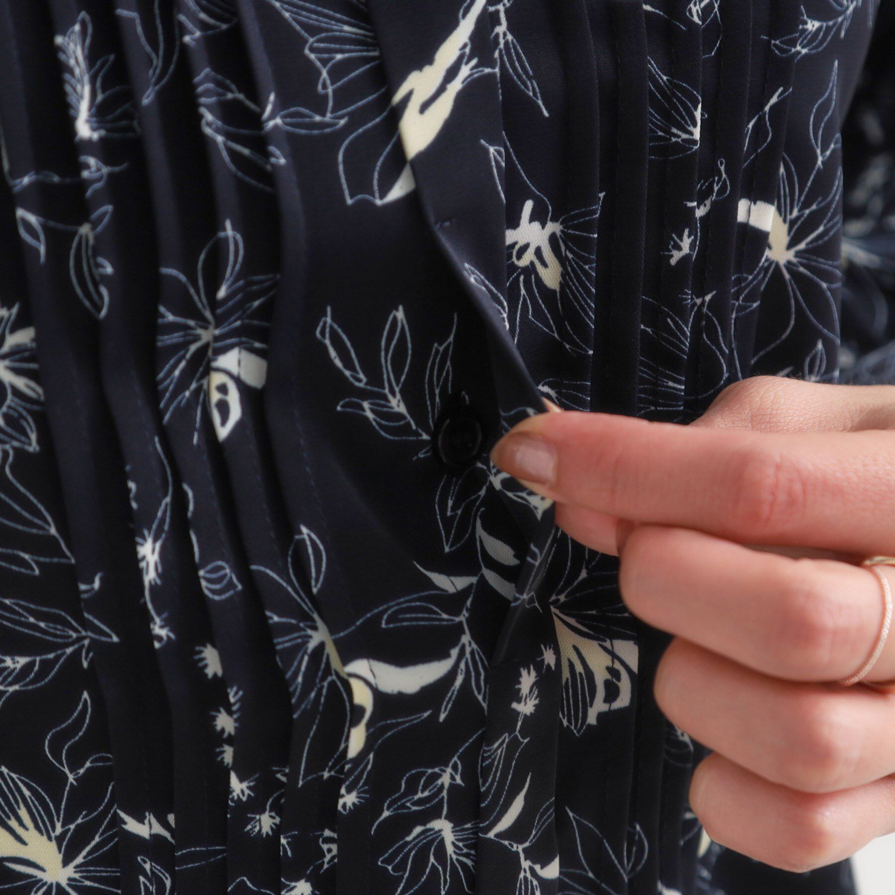 SHOO･LA･RUE「【セットアップ可】ピンタックバンドカラーブラウス」|シャツ・ブラウス|