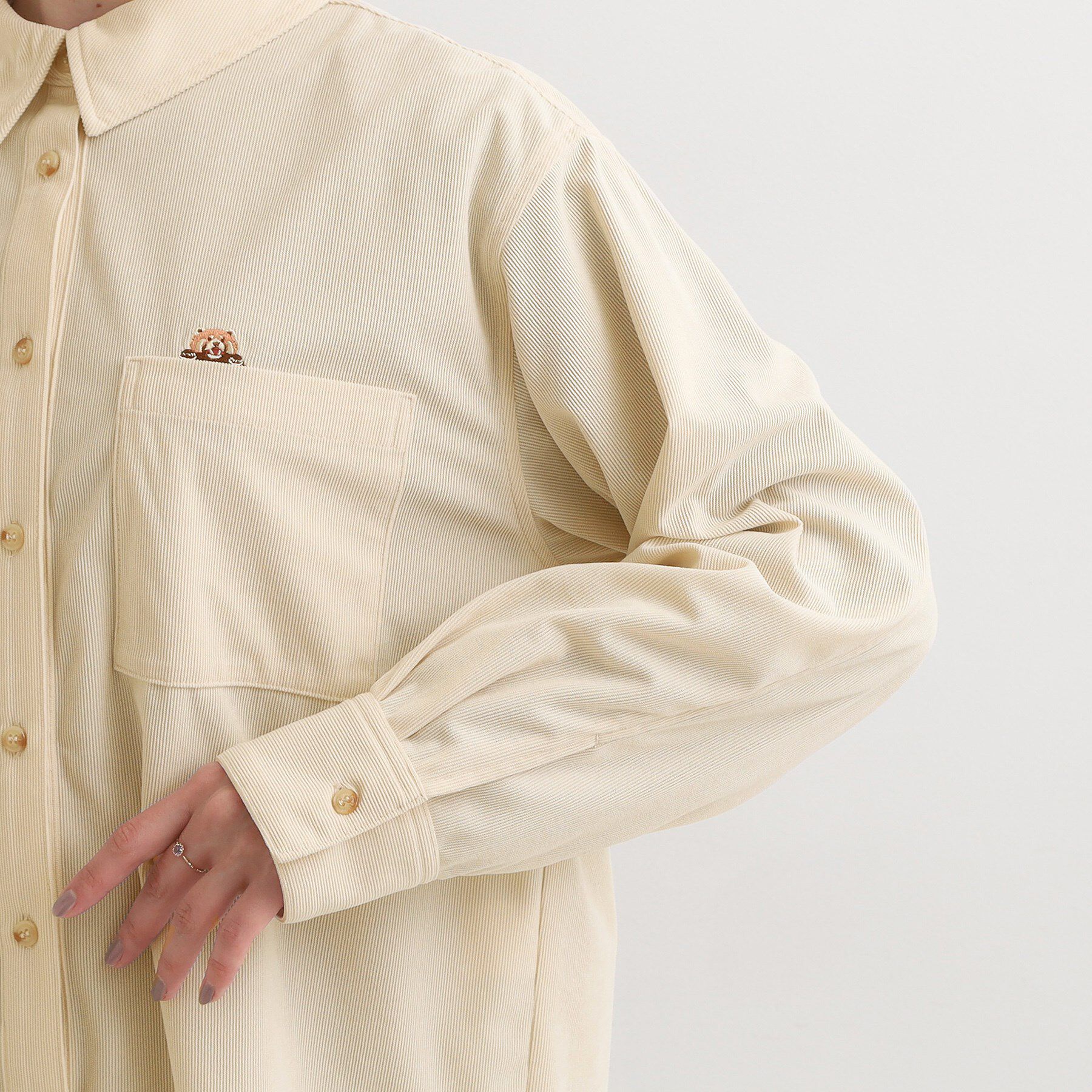 SHOO･LA･RUE「【旭山動物園応援商品】ワンポイント刺繍 コーデュロイシャツ」|シャツ・ブラウス|