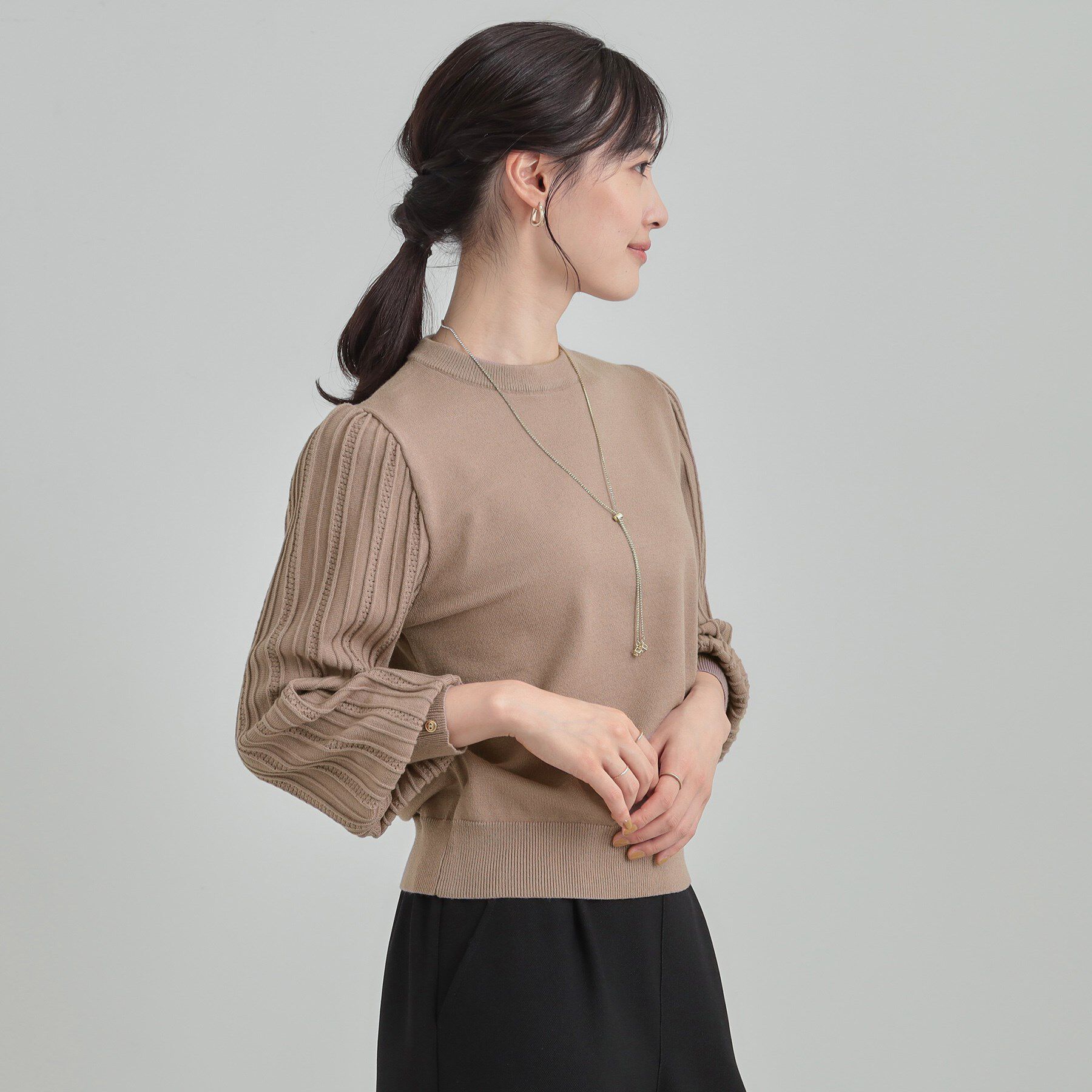 SHOO･LA･RUE「【洗濯機可／S-LL】切り替えデザインで上品見え お袖編み柄ニット」|ニット・セーター|