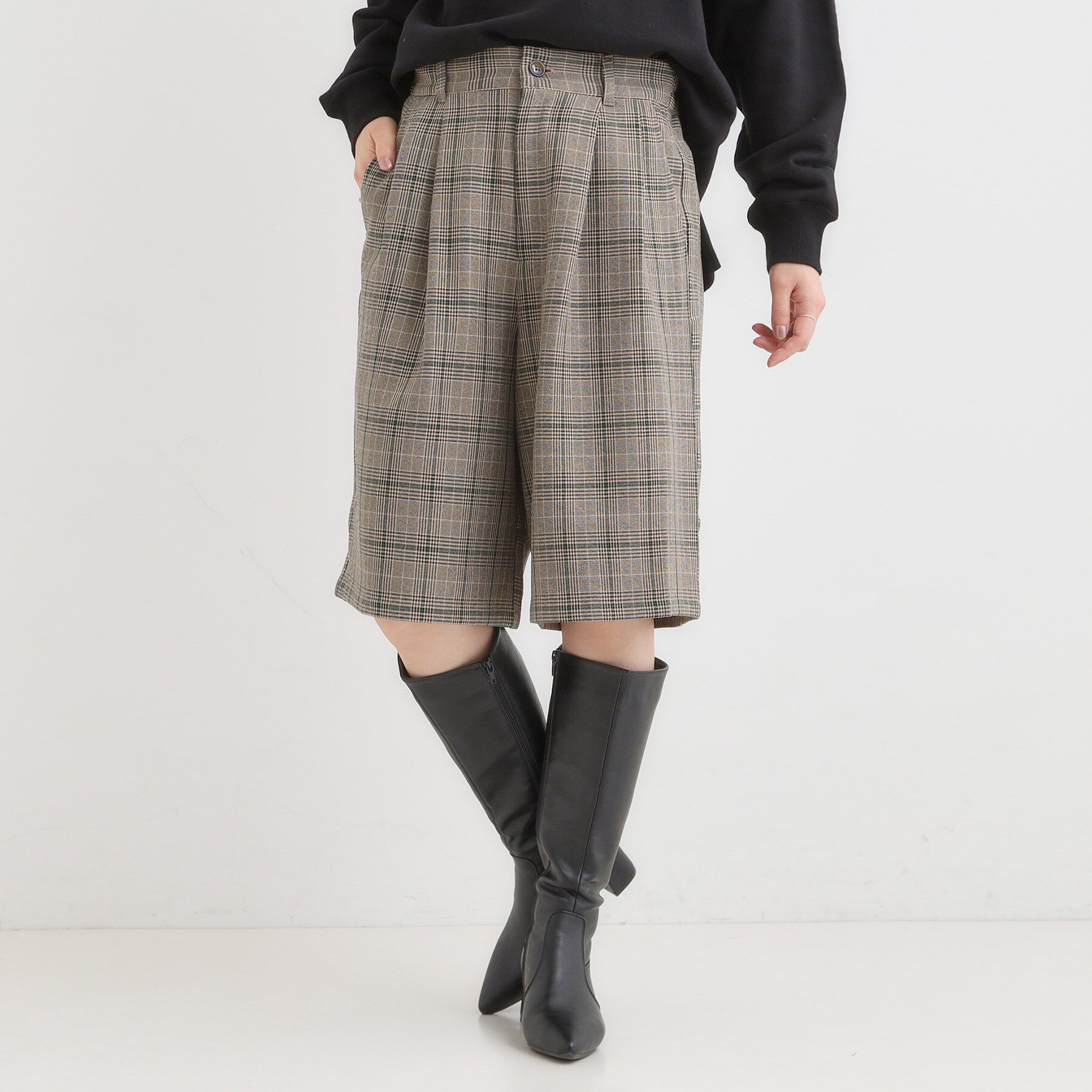 SHOO･LA･RUE「【セットアップ可】チェック柄タックハーフパンツ」|その他|ベージュ(252)