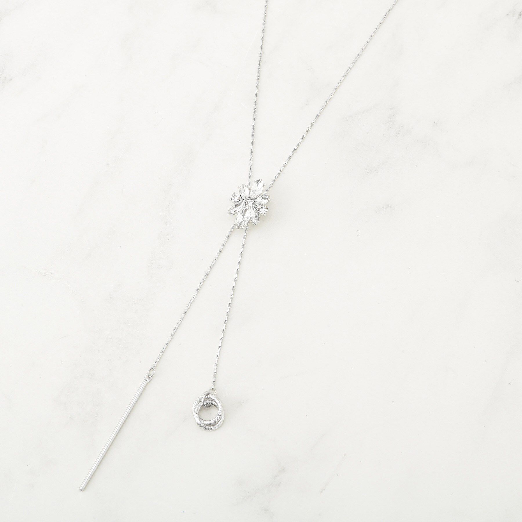 SHOO･LA･RUE「キラキラループタイネックレス」|ネックレス|