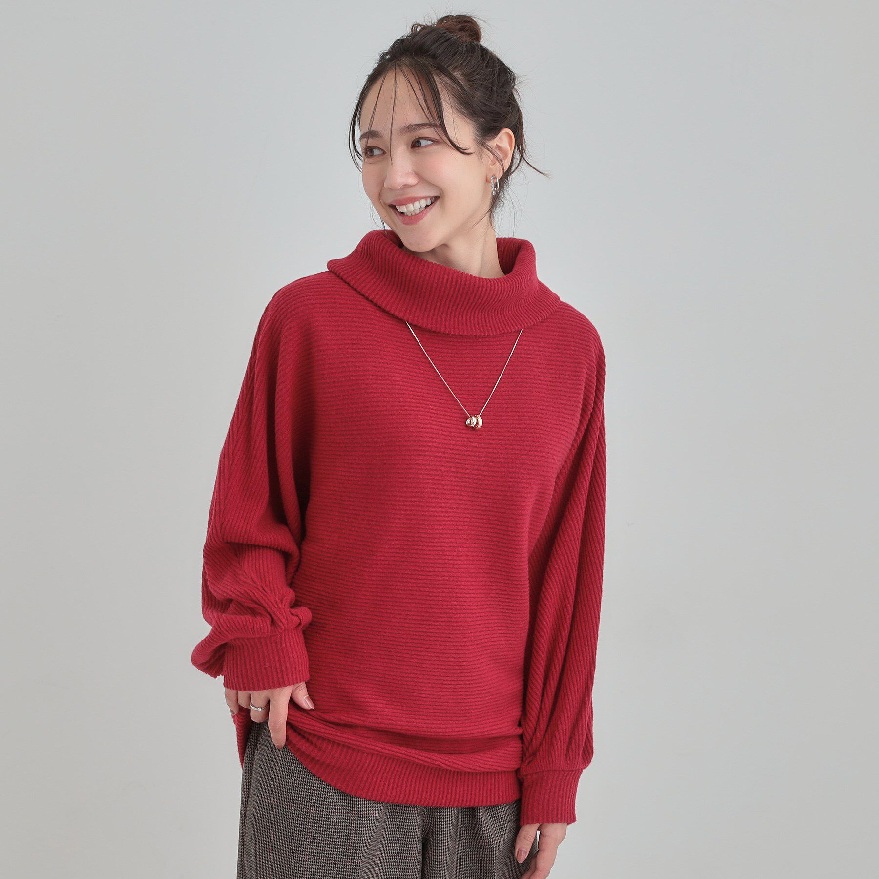 SHOO･LA･RUE「お顔周りをスッキリ見せるオフタートルリブドルマン」|Tシャツ・カットソー|