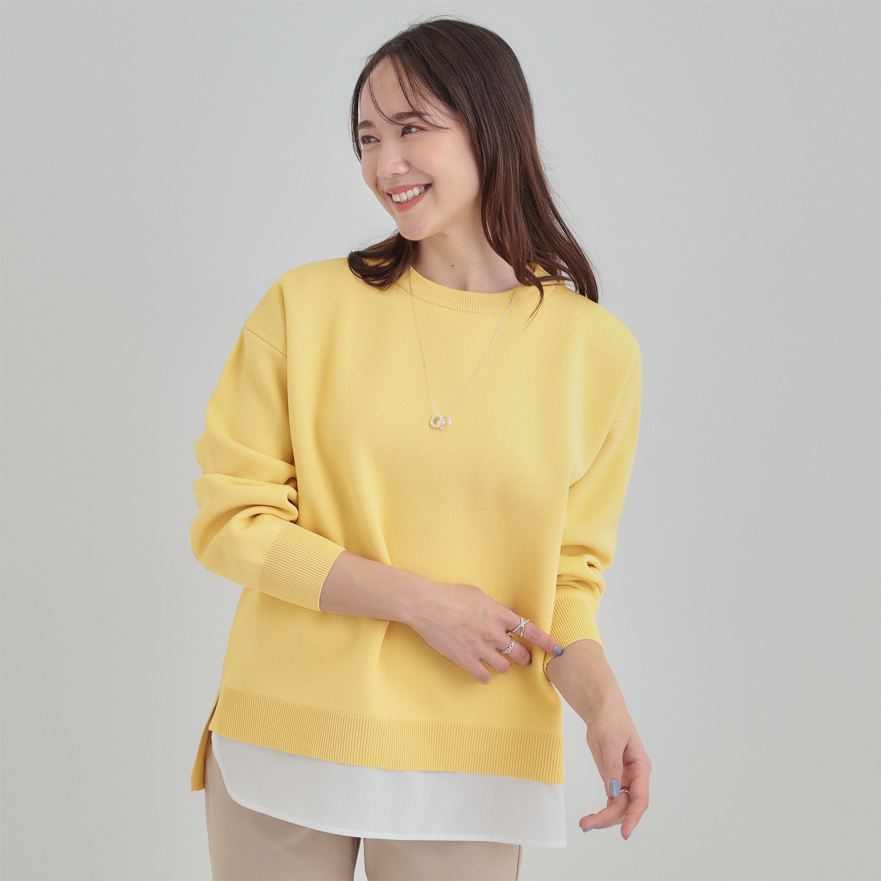 SHOO･LA･RUE「【洗濯機可/S-LL】さらに軽くなった スポンディッシュ裾フェイクトップス」|ニット・セーター|