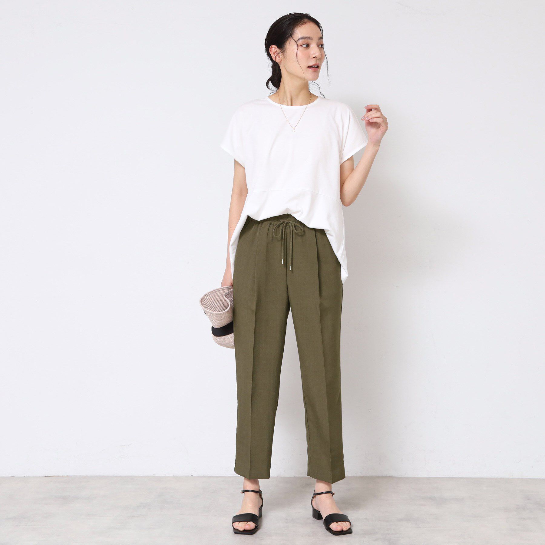 Dessin「【ウエストゴム・洗える】センターライン入りテーパードパンツ（XS～L）」|その他|