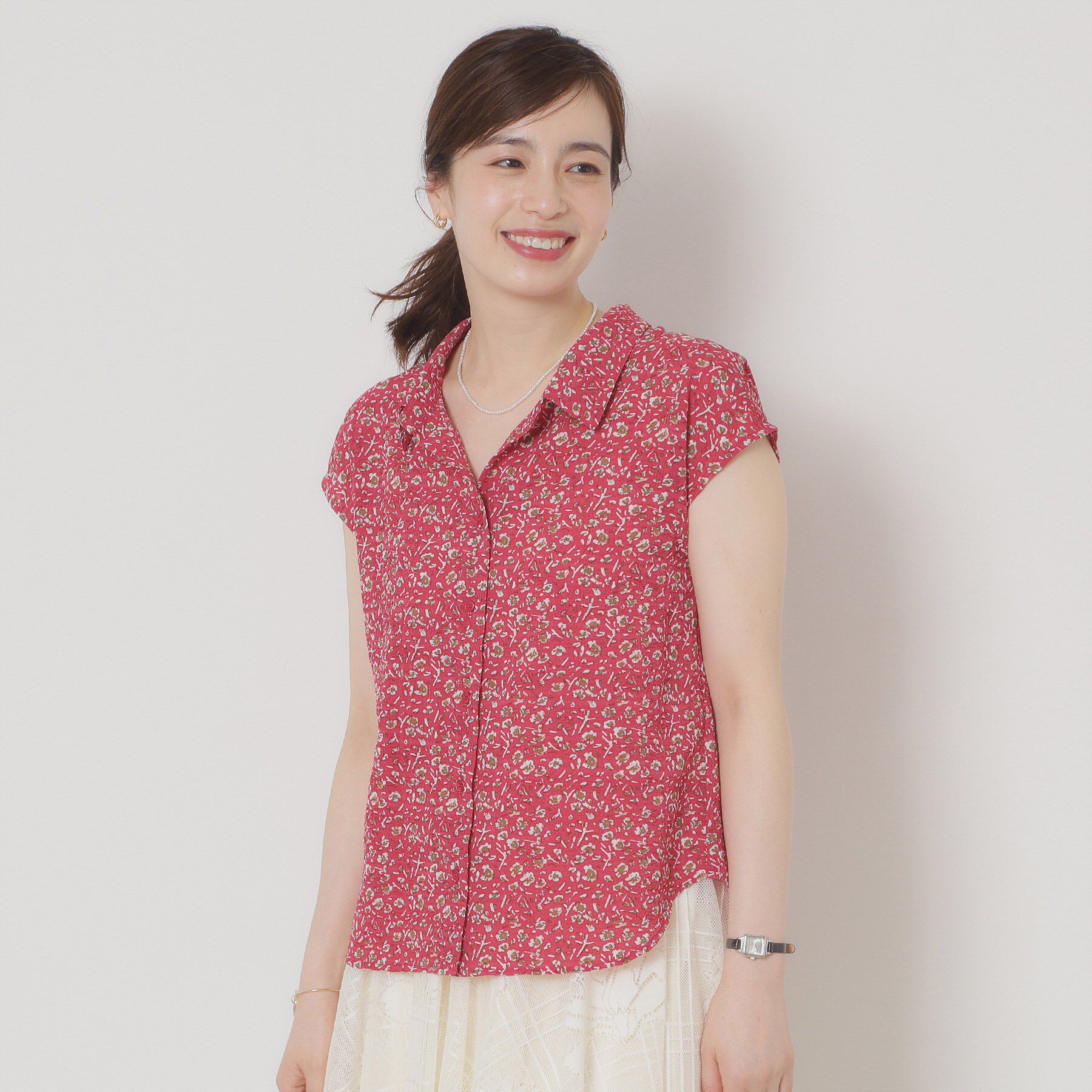 ITS&rsquo;DEMO「【洗濯機OK】シャーリング小花ブラウス」|シャツ・ブラウス|レッド(161)