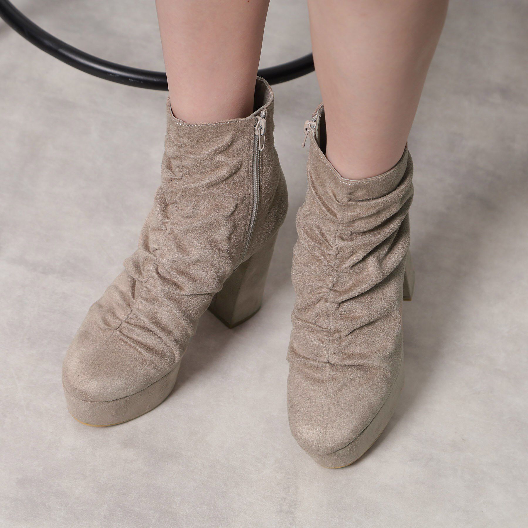 ESPERANZA「【EC先行販売】【ラク盛り／ショートブーツ】リピーター続出／脚長美脚 厚底シャーリングブーツ」|ショートブーツ|