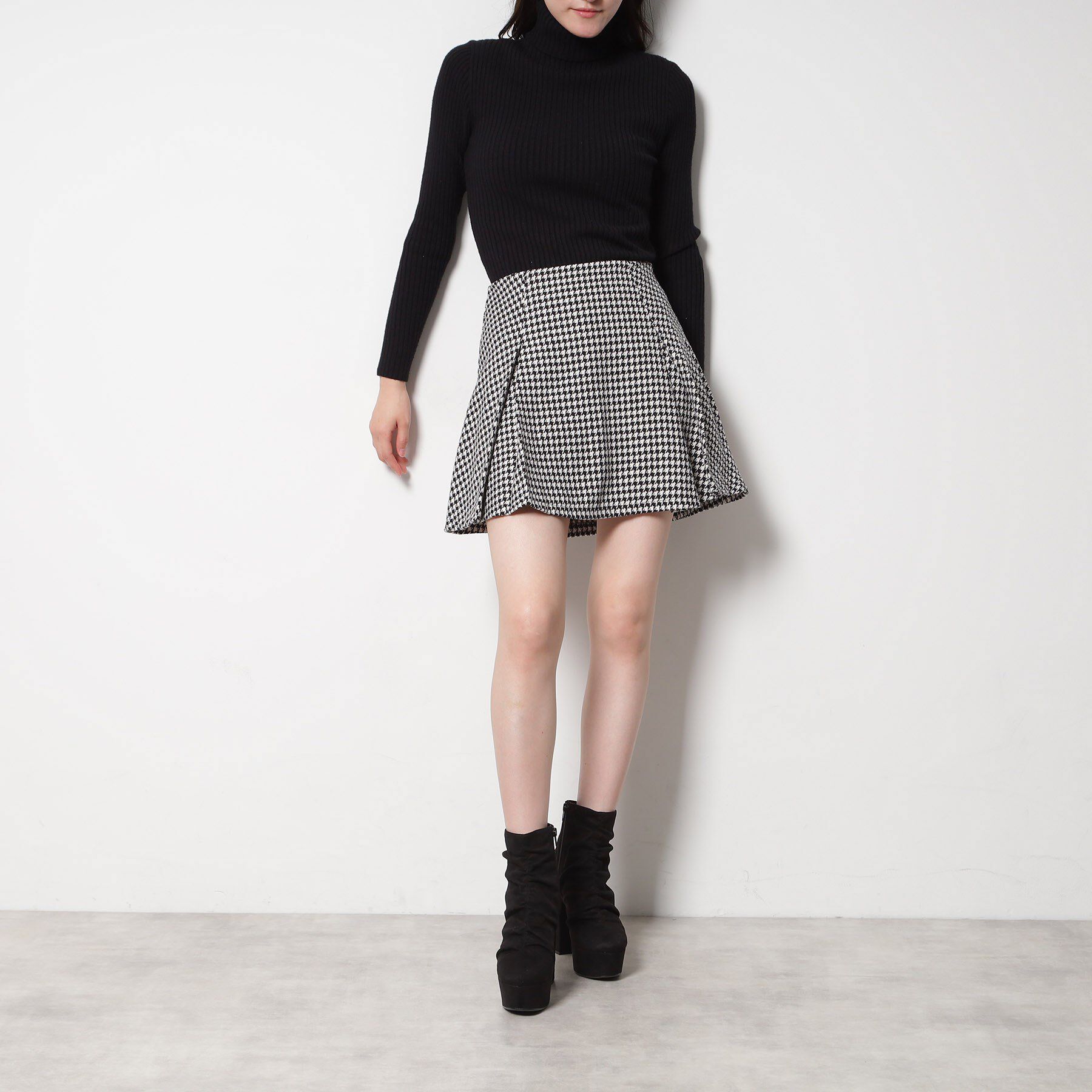 ESPERANZA「【EC先行販売】【ラク盛り／ショートブーツ】リピーター続出／脚長美脚 厚底シャーリングブーツ」|ショートブーツ|