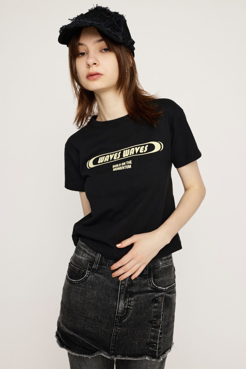 SLY「FRONT PRINT COMPACT Tシャツ」|Tシャツ・カットソー|