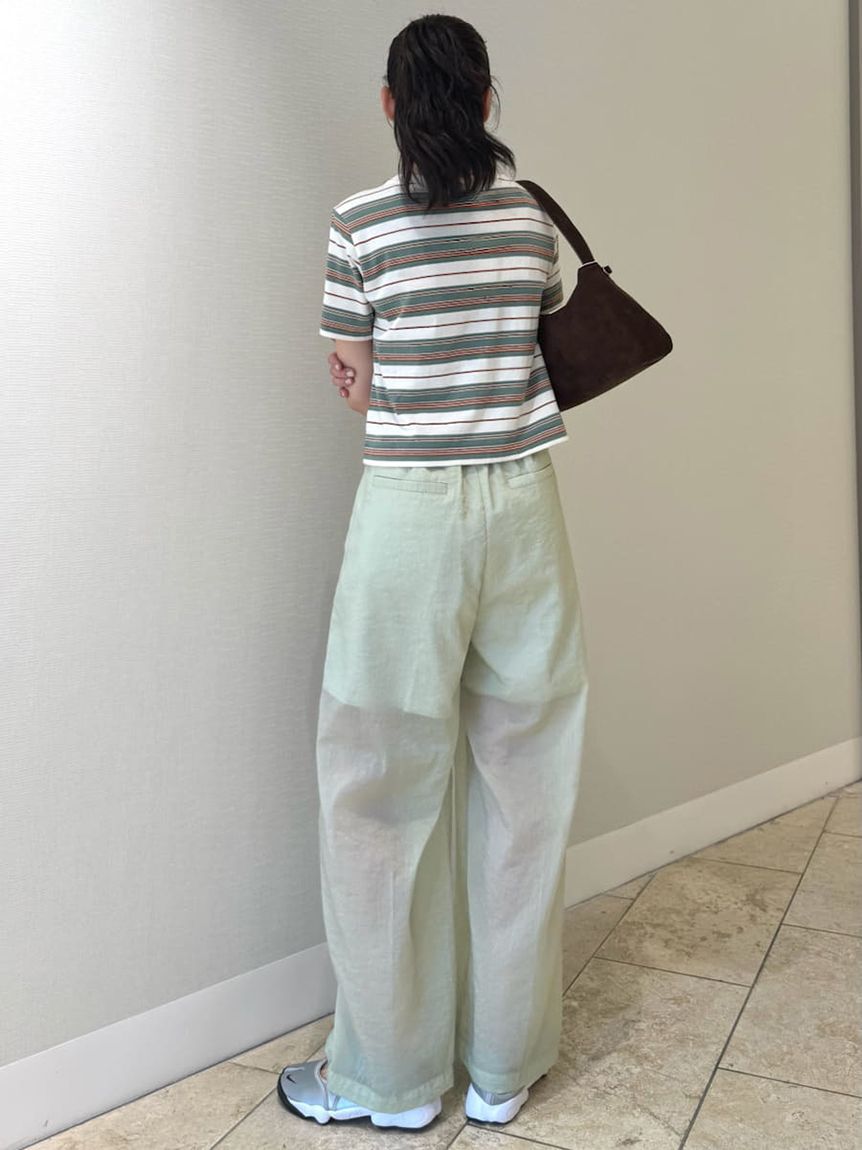 emmi atelier「シアーワイドタックパンツ」|チノ|