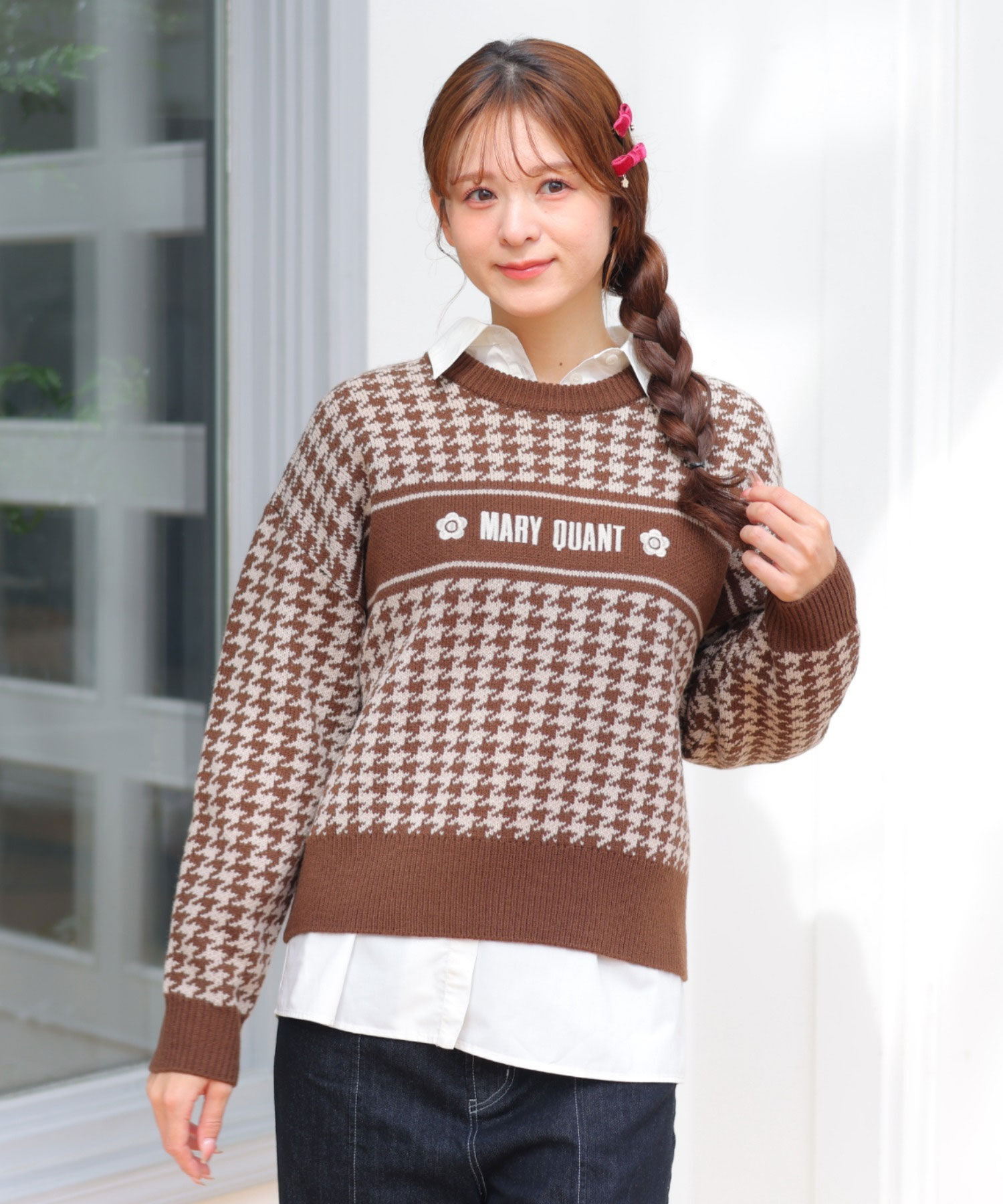 MARY QUANT「千鳥ロゴラインニット プルオーバー」|ニット・セーター|ブラウン