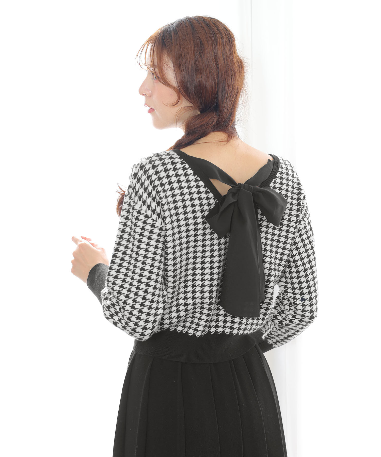 MARY QUANT「バックリボンニット プルオーバー」|シャツ・ブラウス|ブラック&times;ホワイト