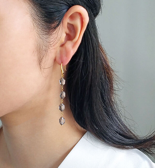  「releve 4粒チェコ ピアス」|ピアス|