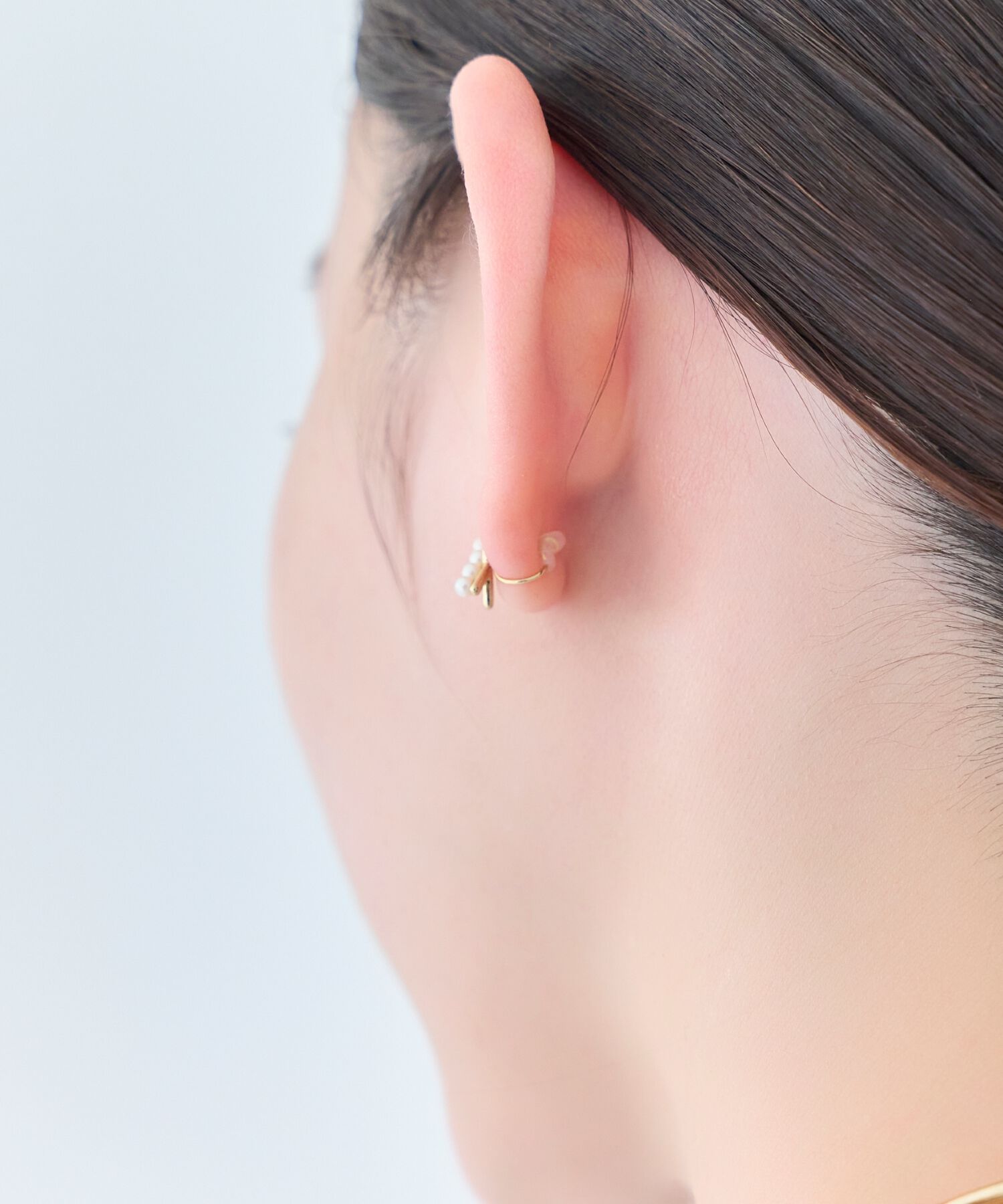 Phoebe「【痛くないシリーズ/金属アレルギー対応】パールクロスライトフィットイヤリング　ゴールド」|イヤリング|