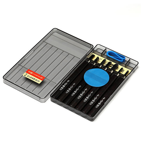 BACKYARD FAMILY「彫刻刀 7本組 右利き用 義春 よしはる YOSHIHARU 通販 図工 工作 プラケース入り」|ステーショナリー|