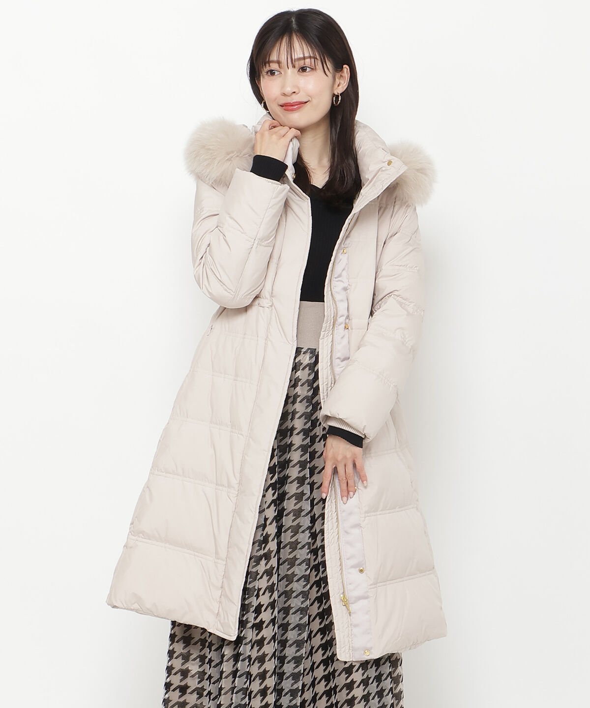 アンドクチュール「FOXファー付きミディアムロングダウン」|ダウン|ベージュ