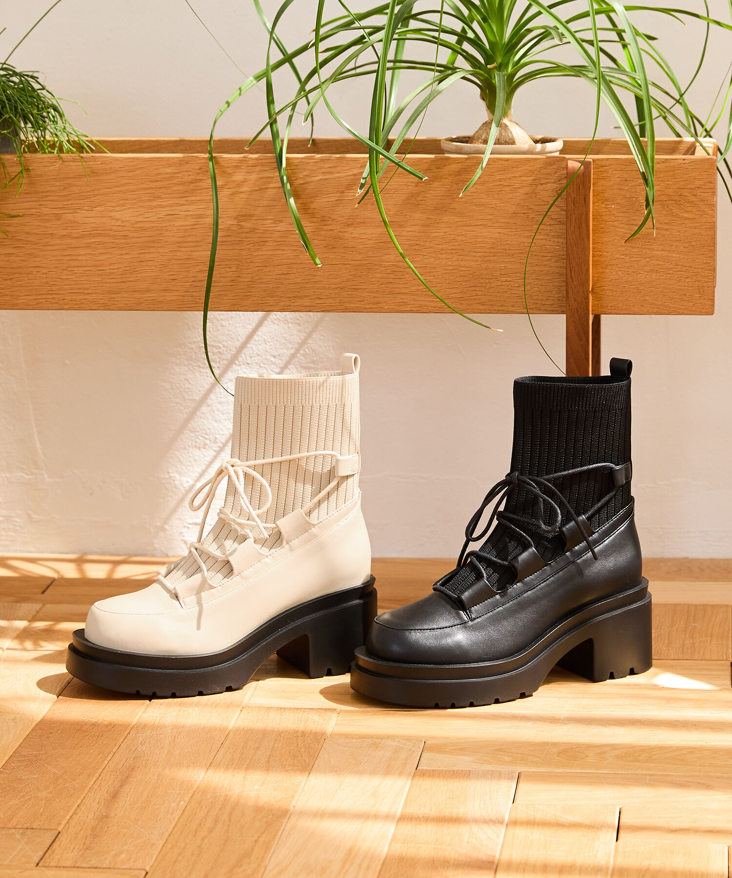 ORiental TRaffic「●2024秋冬新作●ニットドッキングレースアップブーツ/41402」|ショートブーツ|BEIGE