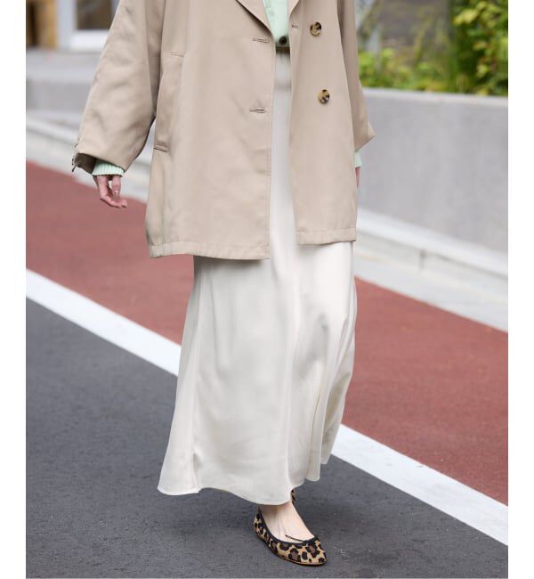 SLOBE IENA「《ブラックのみWEB限定/追加2》グロッシーサテンフレアスカート」|スカート|