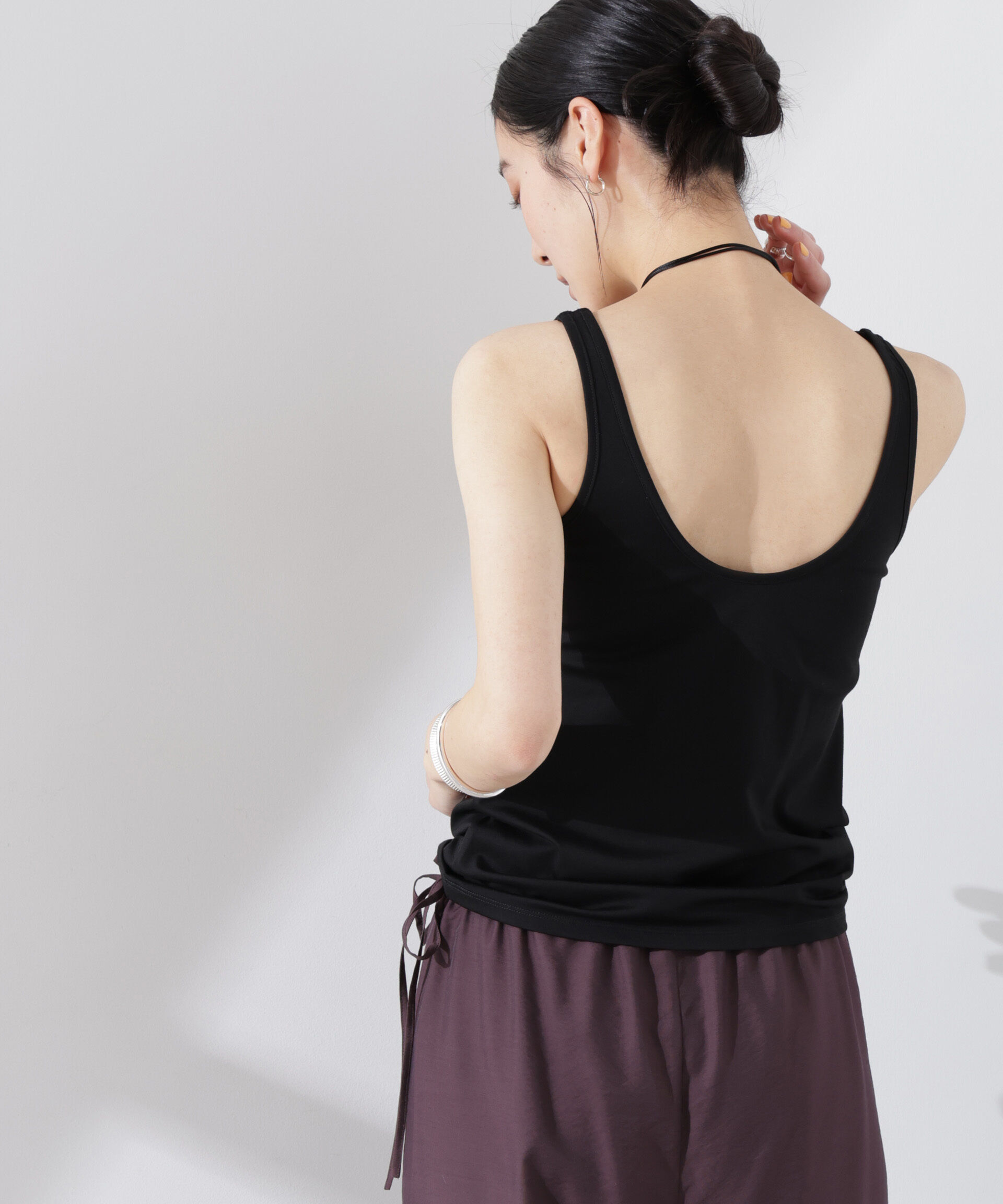nano･universe「ストレッチポンチカップ付きバックオープンタンクトップ」|Tシャツ・カットソー|