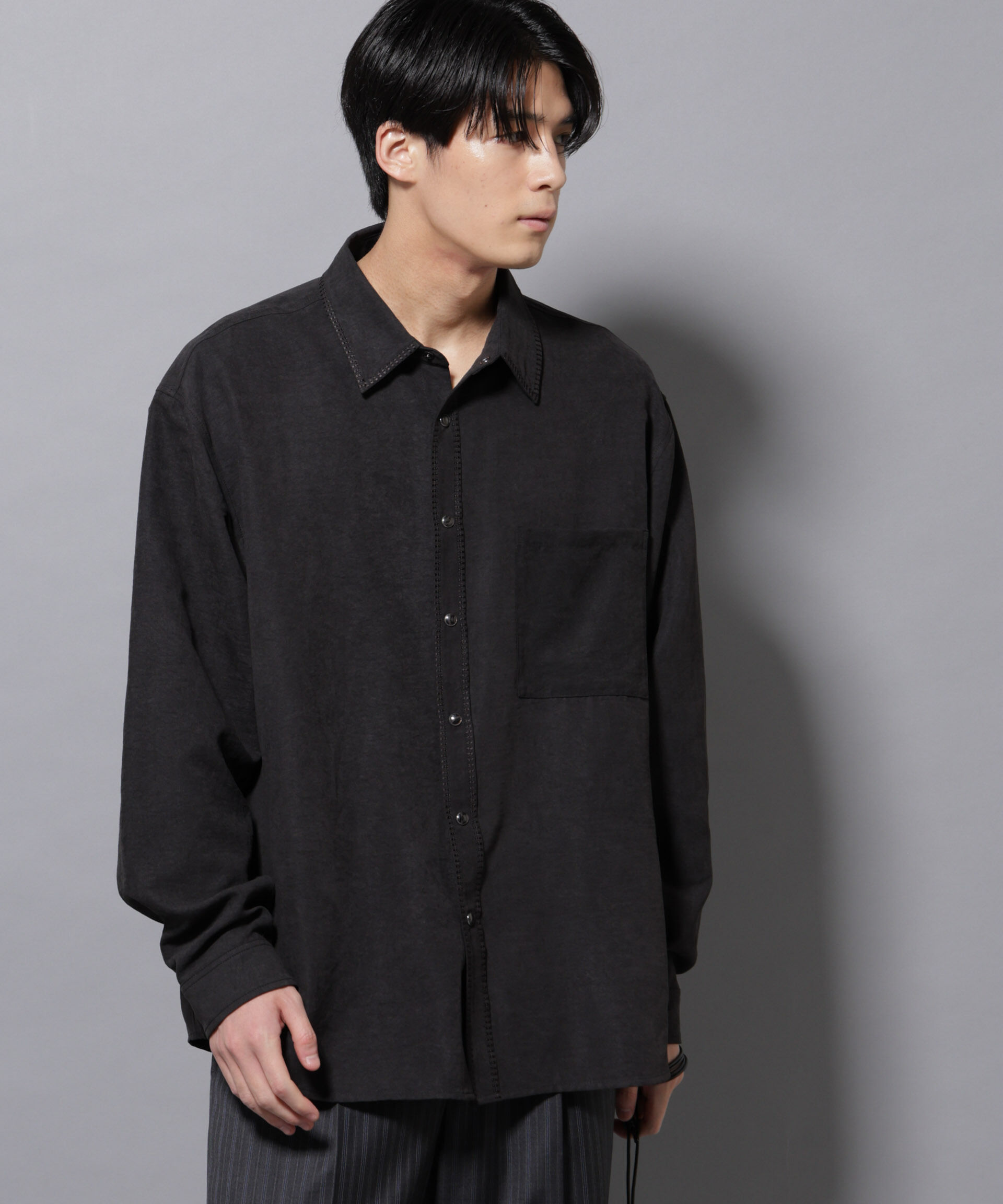 nano･universe「エンブロイダリーフェイクスウェードシャツ」|シャツ・ブラウス|