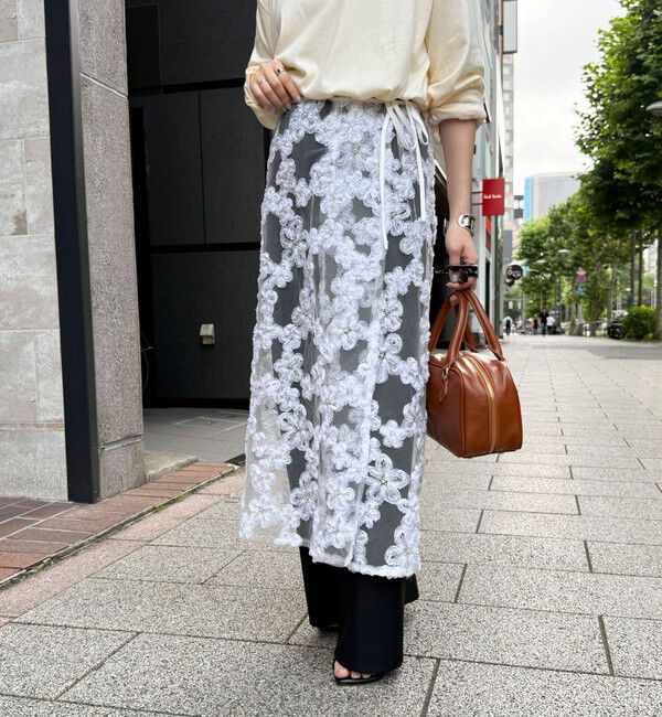 fredy emue「フラワーモチーフレイヤードスカート」|スカート|オフホワイト