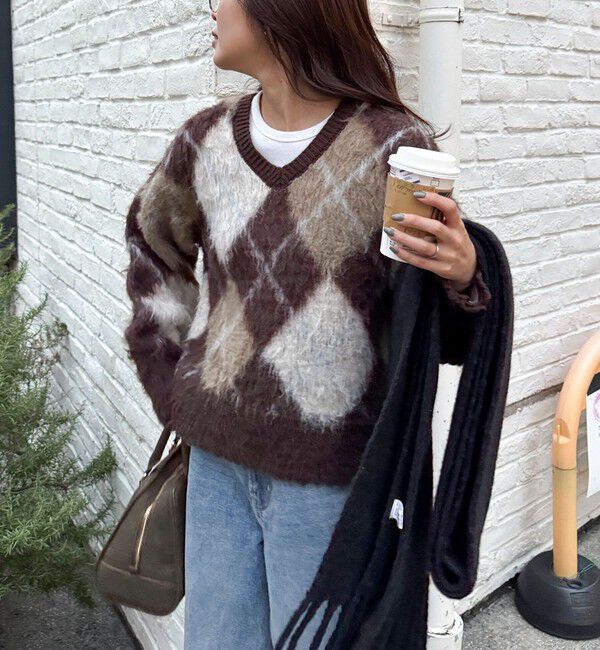 fredy emue「アーガイル柄起毛Ｖネックニット」|ニット・セーター|