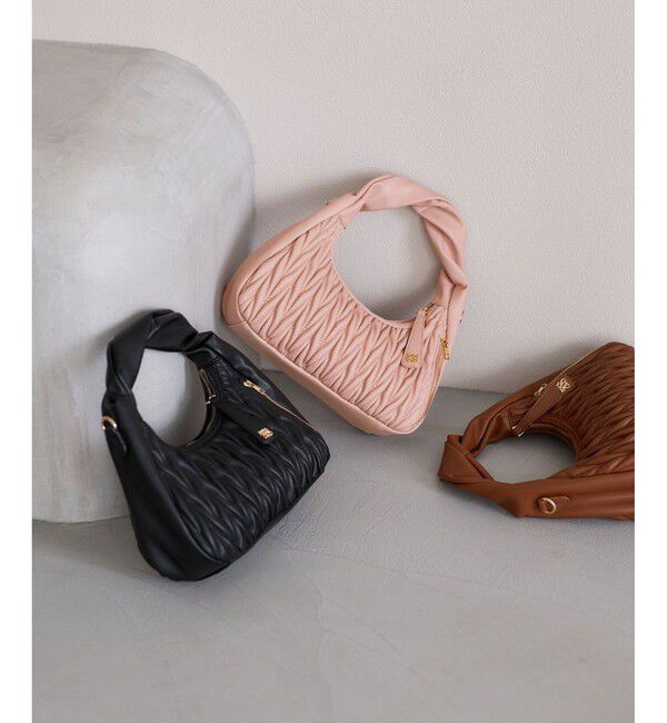 VIS「【2WAY】ねじりハンドルキルティングバッグ」|ハンドバッグ|