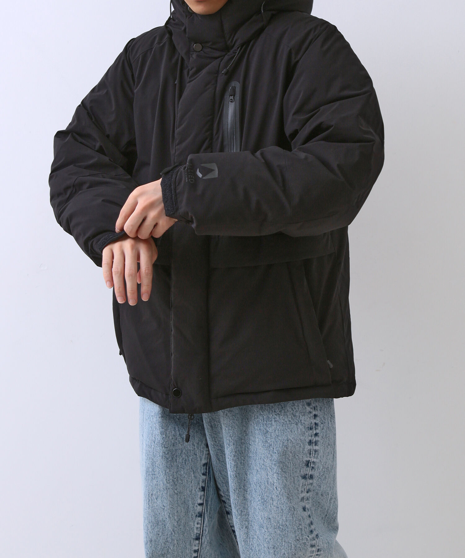 ADAM ET ROPE'「【ALLIED】700FP ショート フーディー ダウンジャケット / ユニセックス」|ダウン|