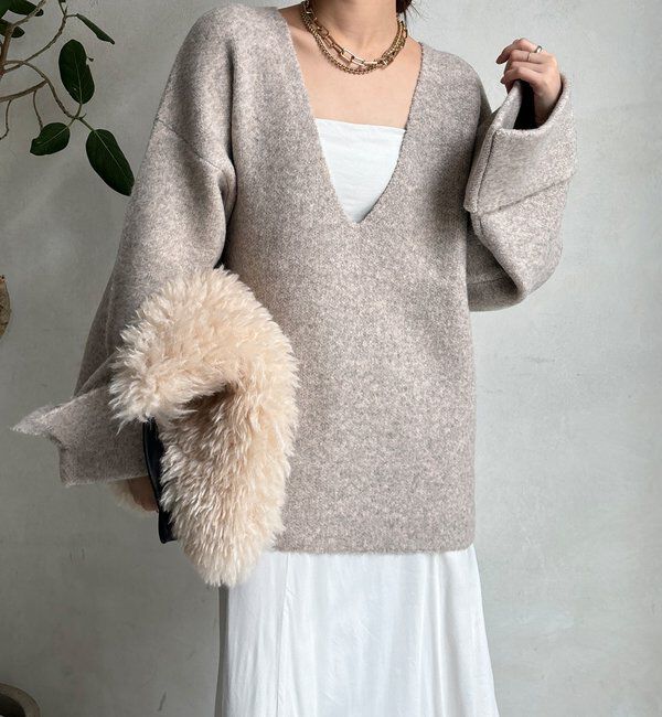  「【WEB限定】深Vワイドスリーブプルオーバー」|ニット・セーター|ベージュ