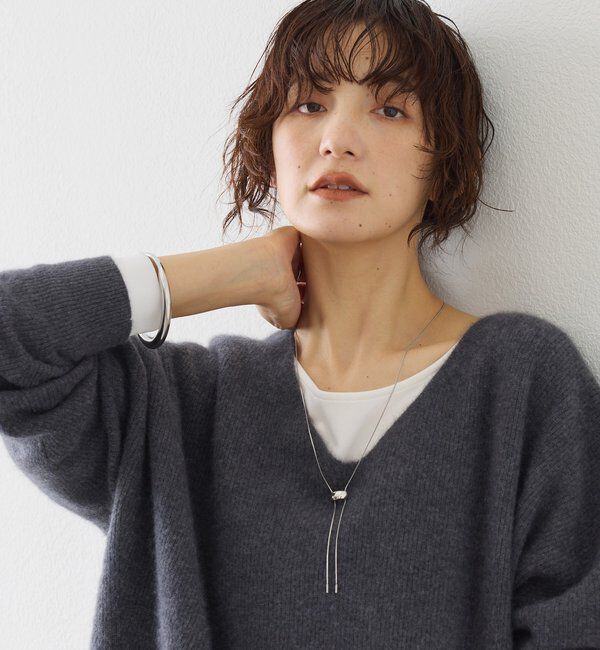  「【抜け感シルエット】ヘアリーウール片畦Vネックニット」|ニット・セーター|