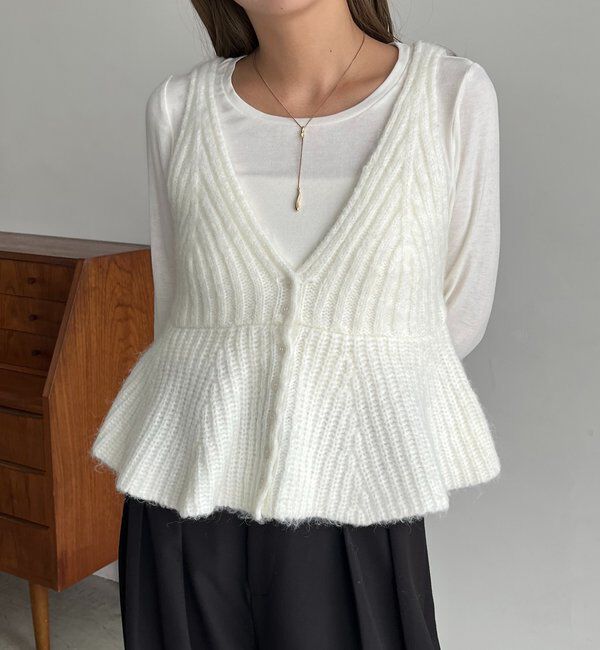  「【ロングシーズン着用可能】Vネックフレアキャミ」|ニット・セーター|