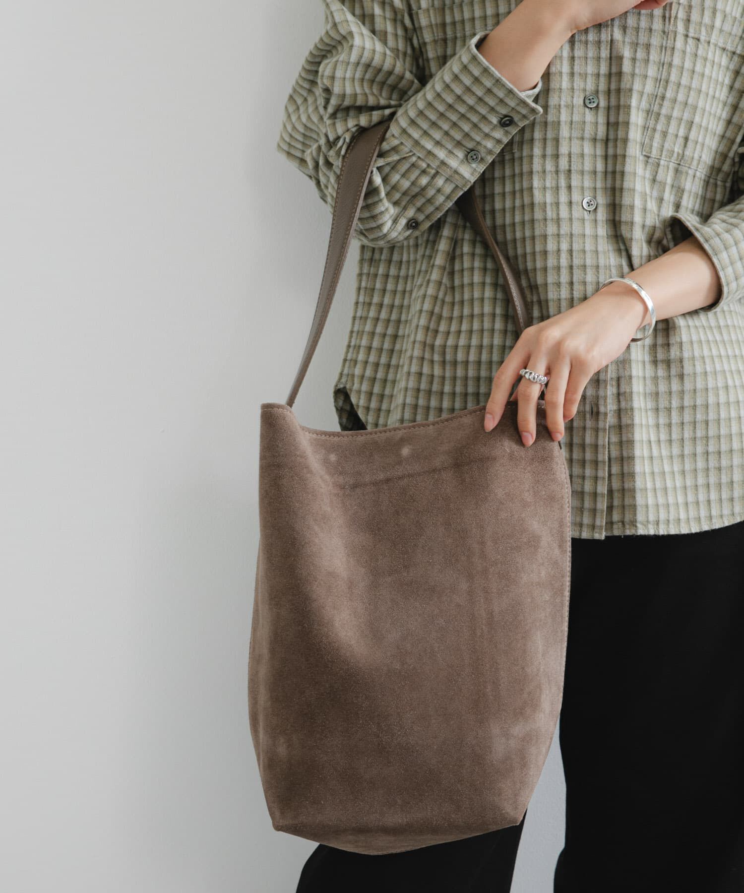 URBAN RESEARCH「ワンハンドルスウェードトートバッグ」|トートバッグ|