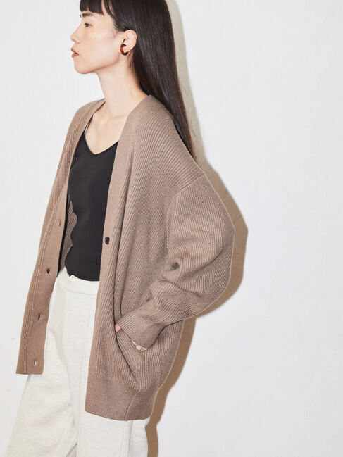  「パチパチしにくいVネック片畦ニットカーディガン」|カーディガン|