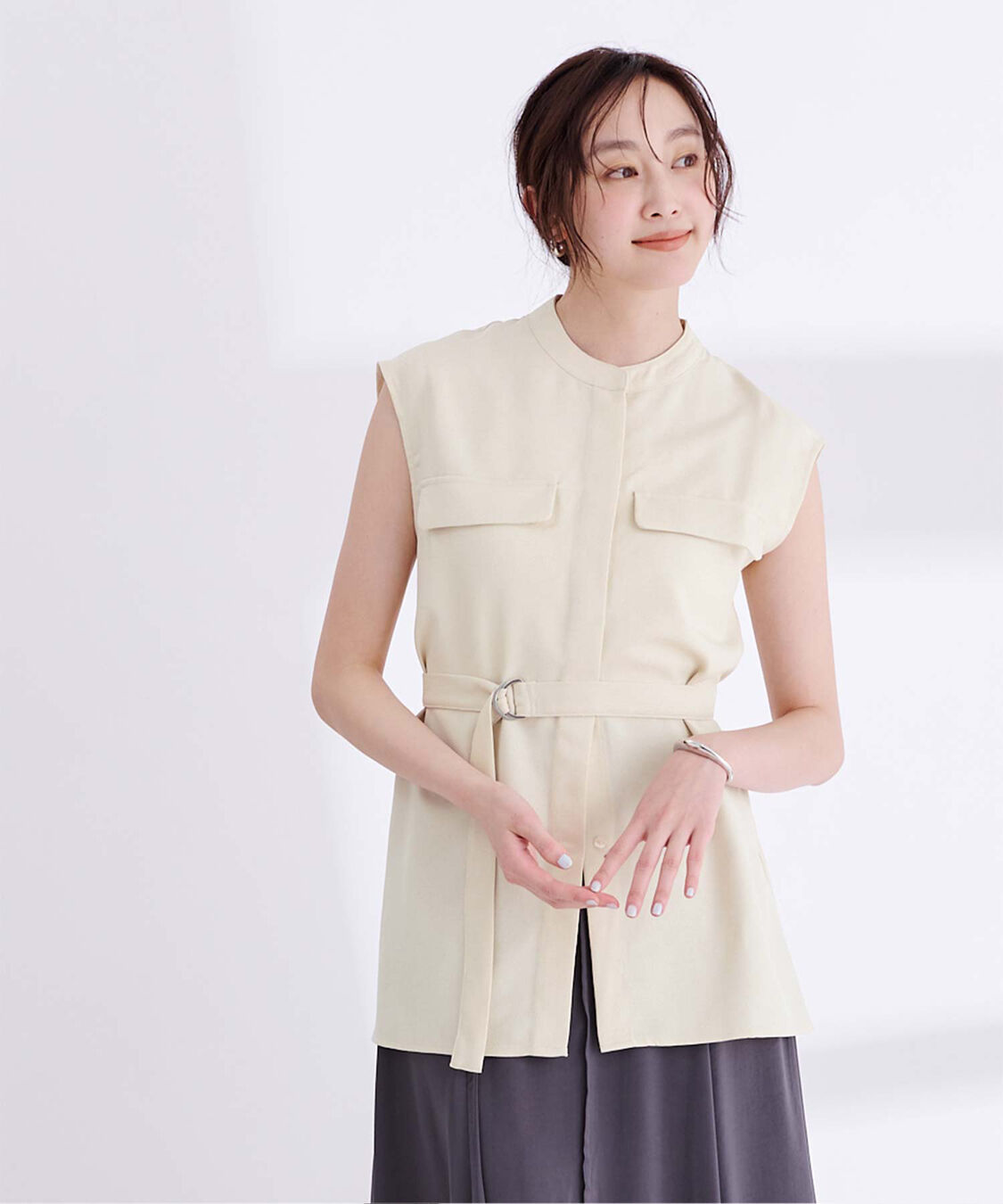 ur's「リネンライクノースリーブトップス」|シャツ・ブラウス|アイボリー