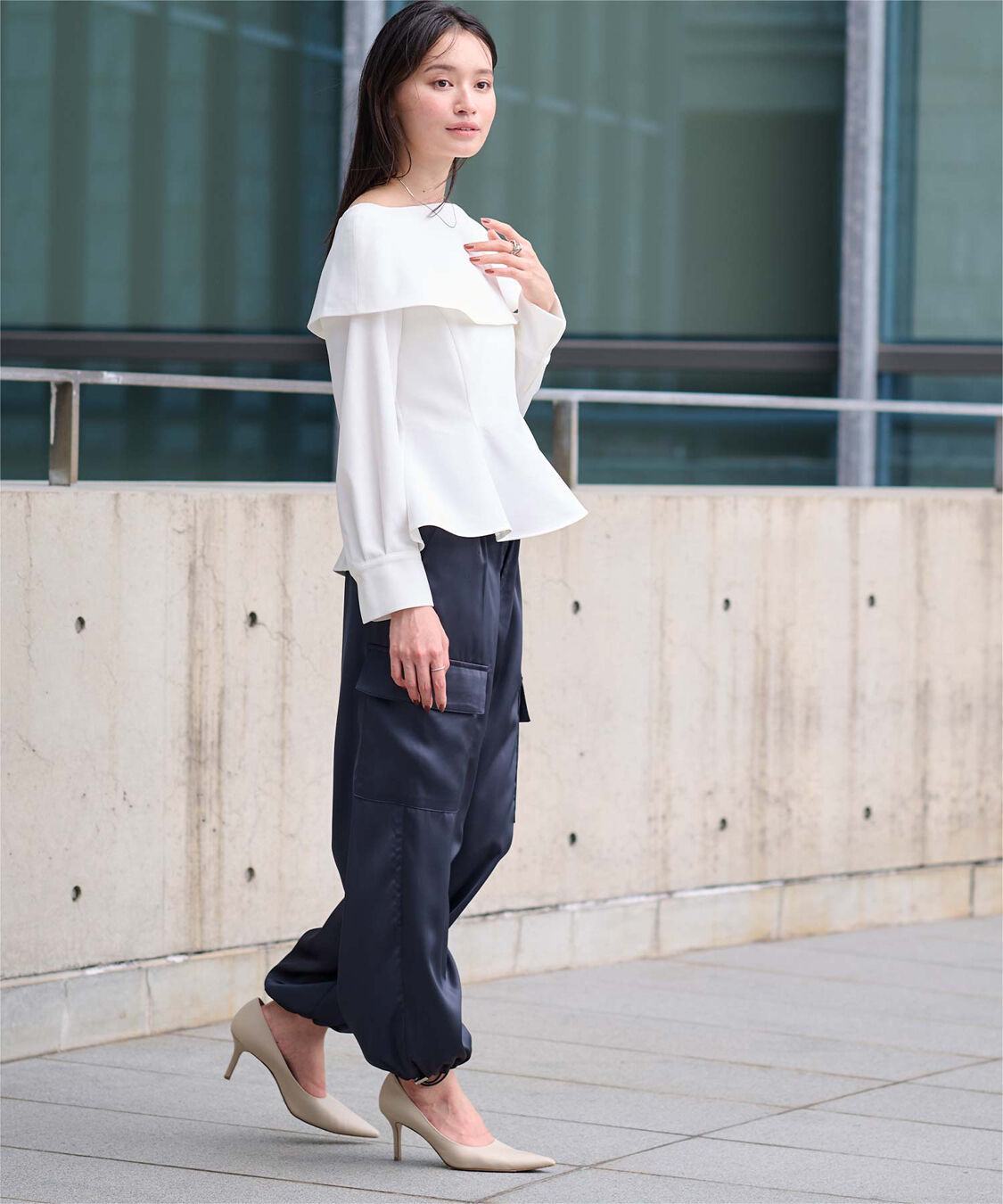 ur's「サテンパラシュートパンツ」|カーゴ|