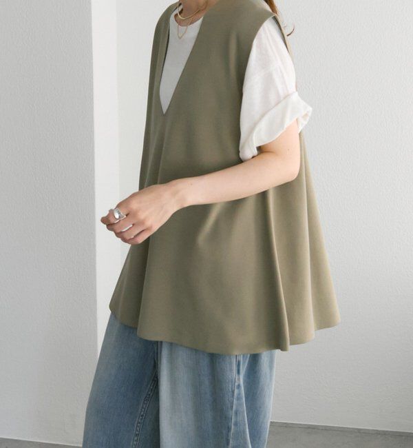  「スポンディッシュVネックニットベスト」|ニット・セーター|
