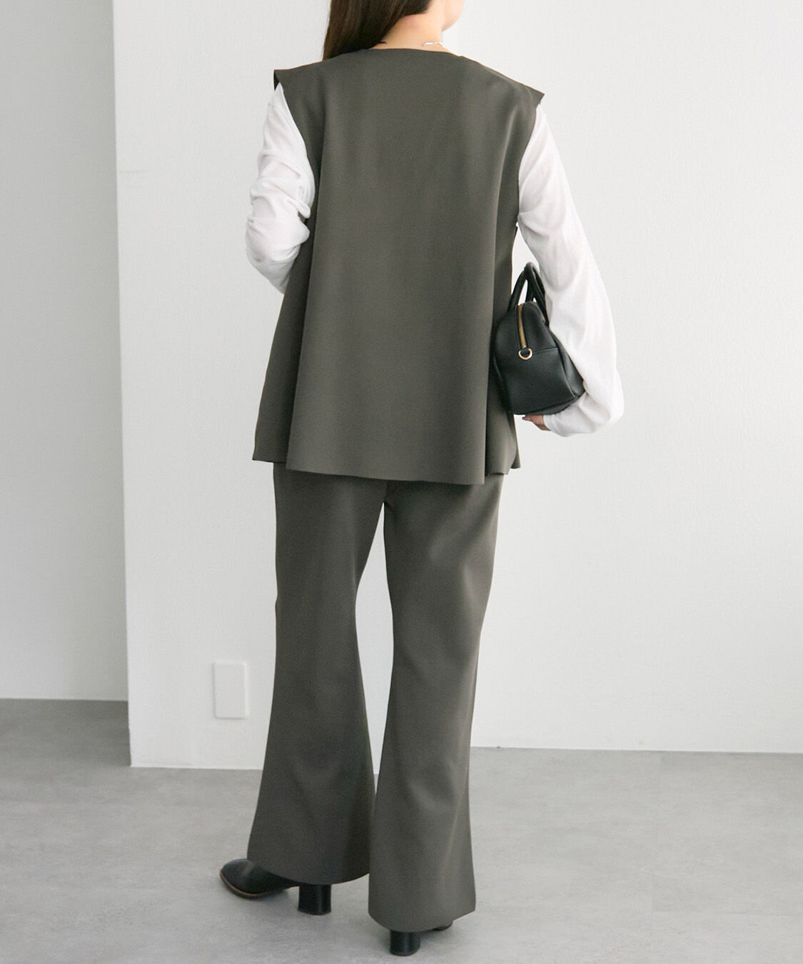  「スポンディッシュVネックニットベスト」|ニット・セーター|